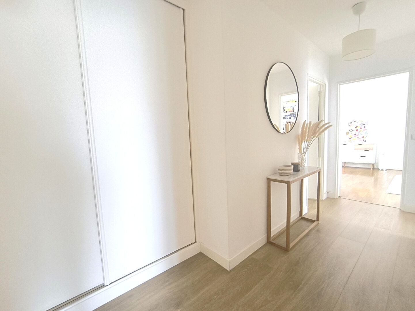 Bas de CHATOU Appartement Chatou 4 pièces de 87.02 m2