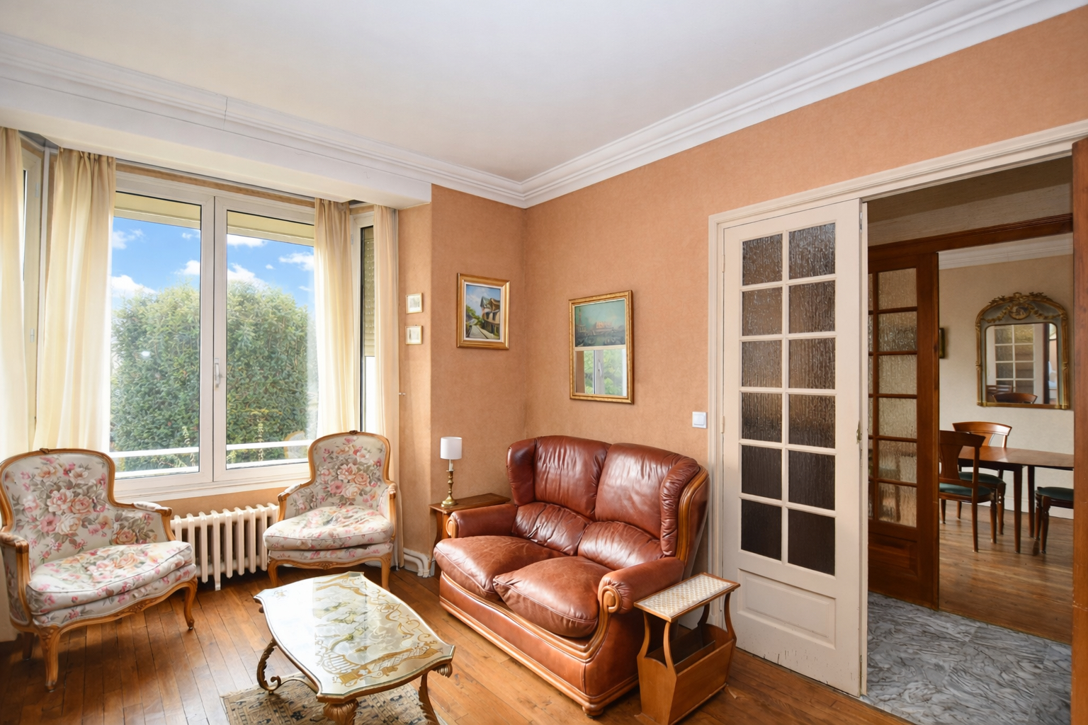 CHATOU charmante maison d&rsquo;environ 124 m² avec sous-sol total sur terrain de 891 m²