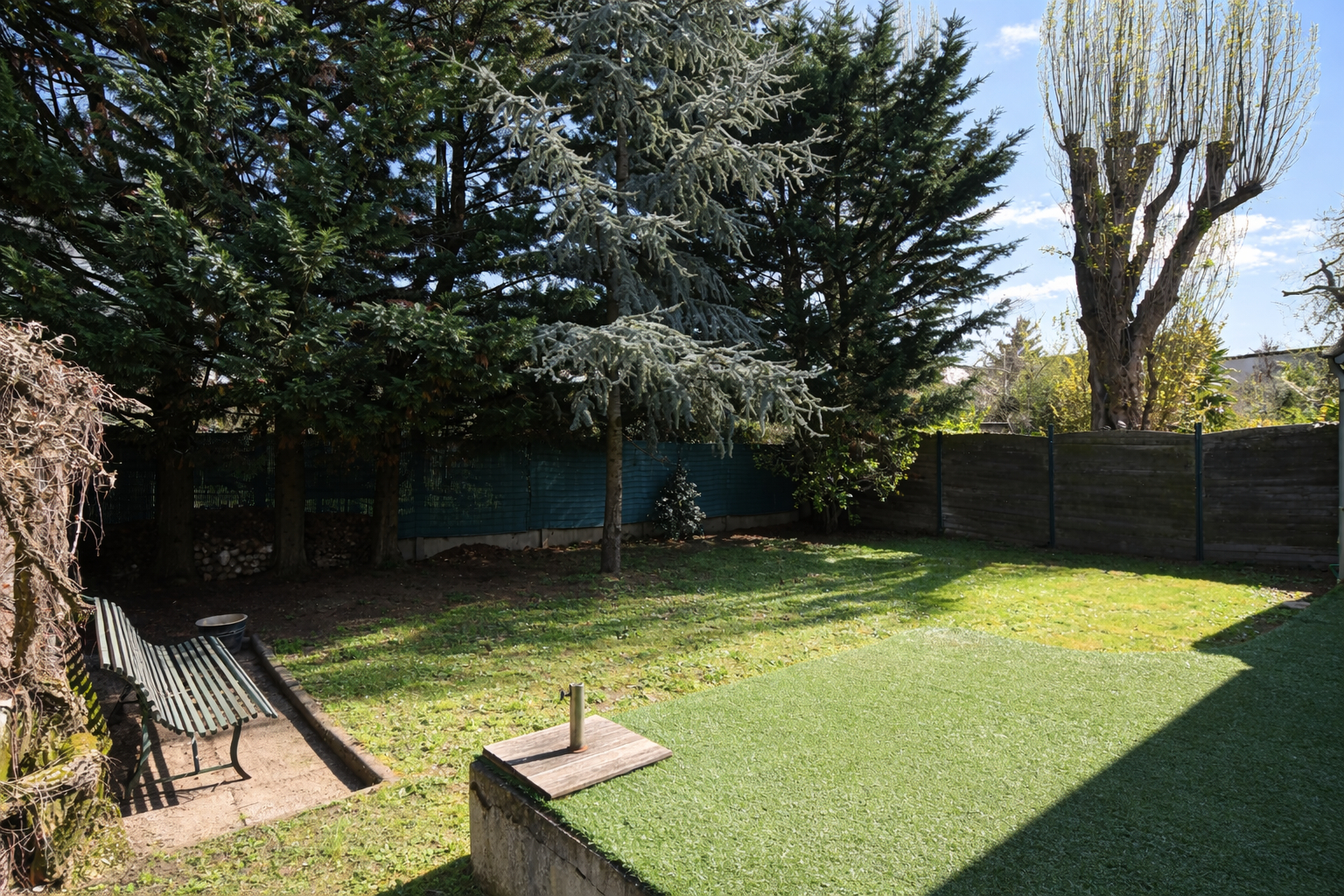 Maison située à MONTESSON avec 3 chambres, garage et jardin