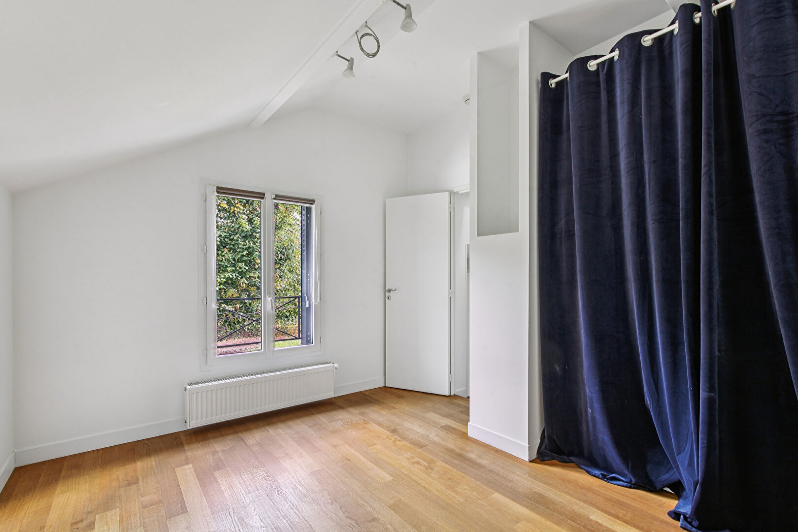 Maison de 147 m² située à Chatou  sur 290 m² de terrain à 7 mn du RER