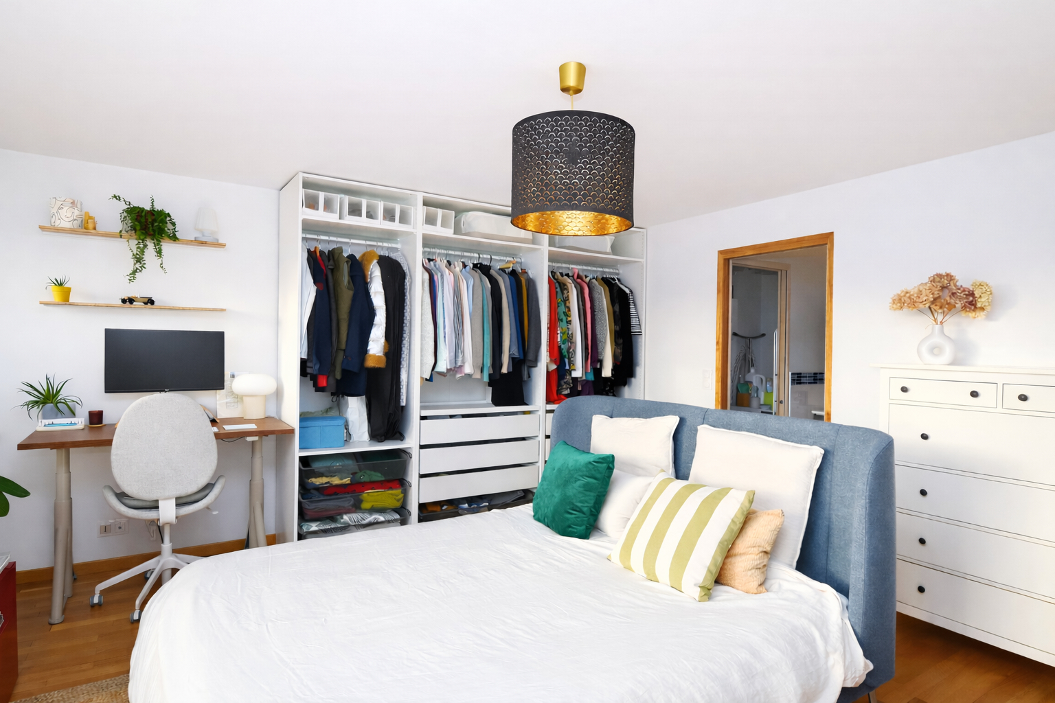 LE VESINET appartement 2 pièces 57 m² au dernier étage avec ascenseur, balcon, cave et parking