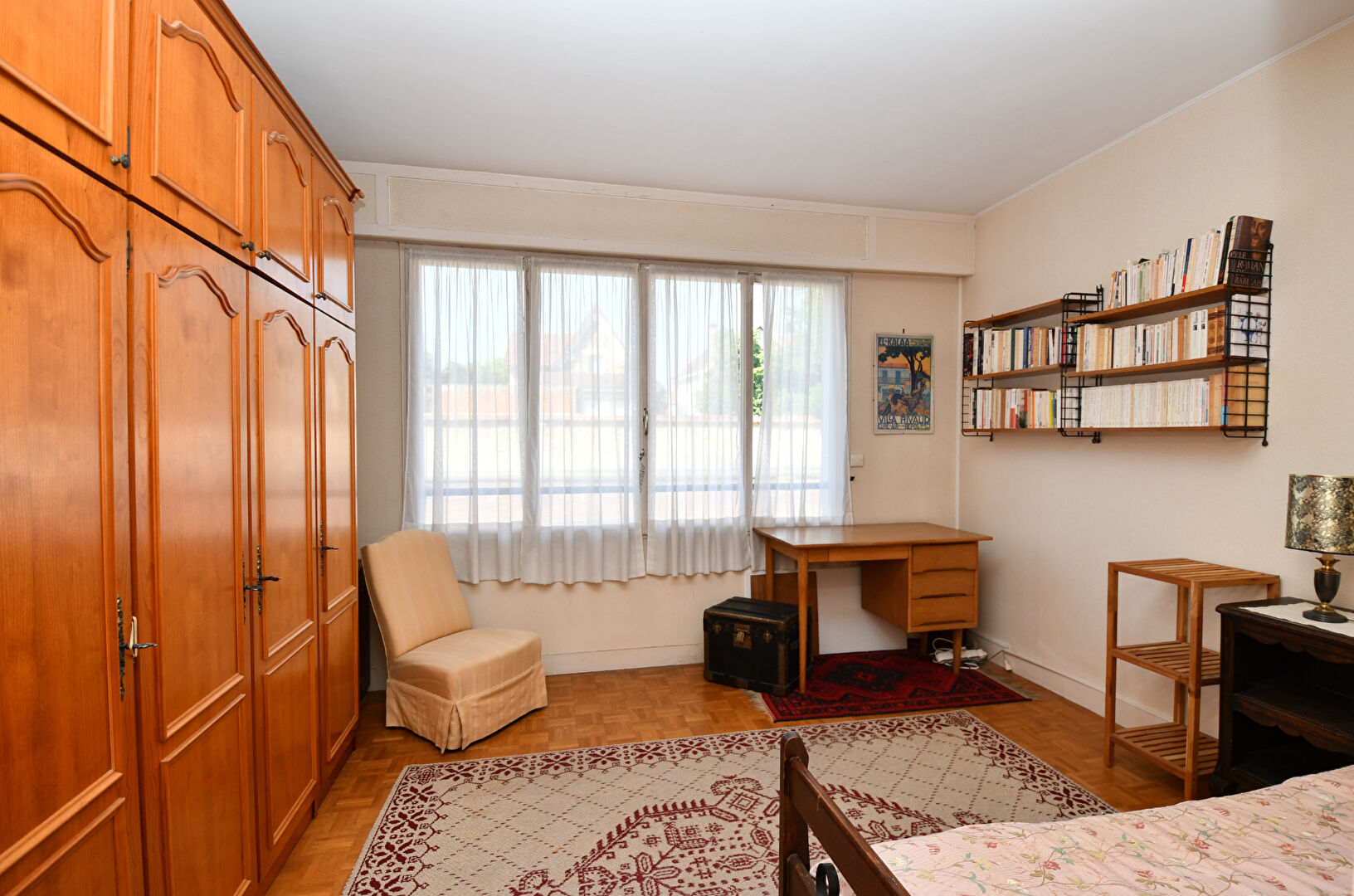 BAS DE CHATOU  Appartement 5 pièces avec balcon, cave et box