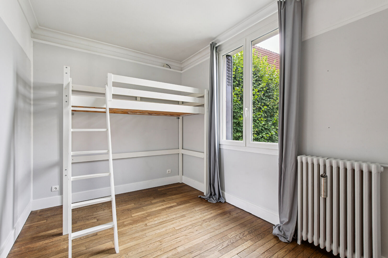 Maison de 147 m² située à Chatou  sur 290 m² de terrain à 7 mn du RER