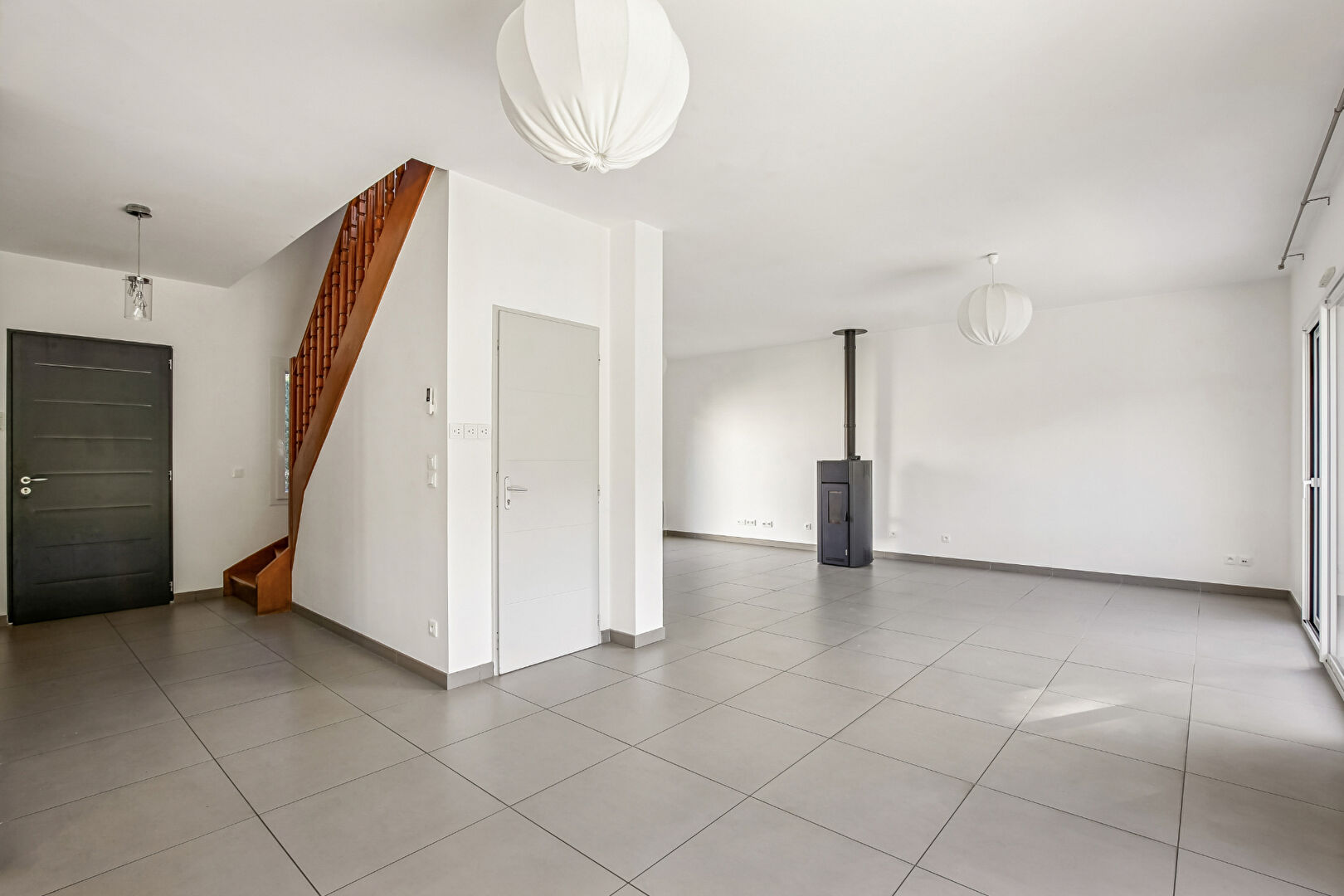 CROISSY-SUR-SEINE – MAISON RECENTE DE 230.39 M² – 5 CHAMBRES ET GARAGE