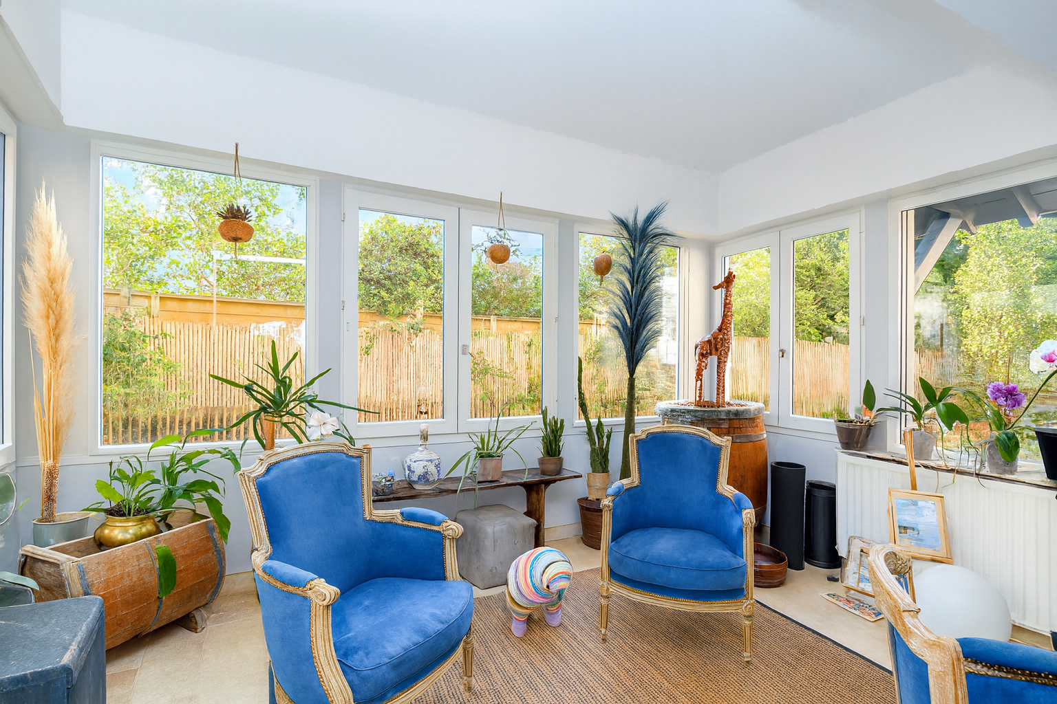 CHATOU BAS – SECTEUR BRIMONT – 10 MN RER – CHARMANTE MAISON DE 143 M² – DEPENDANCE AMENAGEE DE 13 M²43 m² au calme absolu, sans vis-à-vis à 12 mn RER