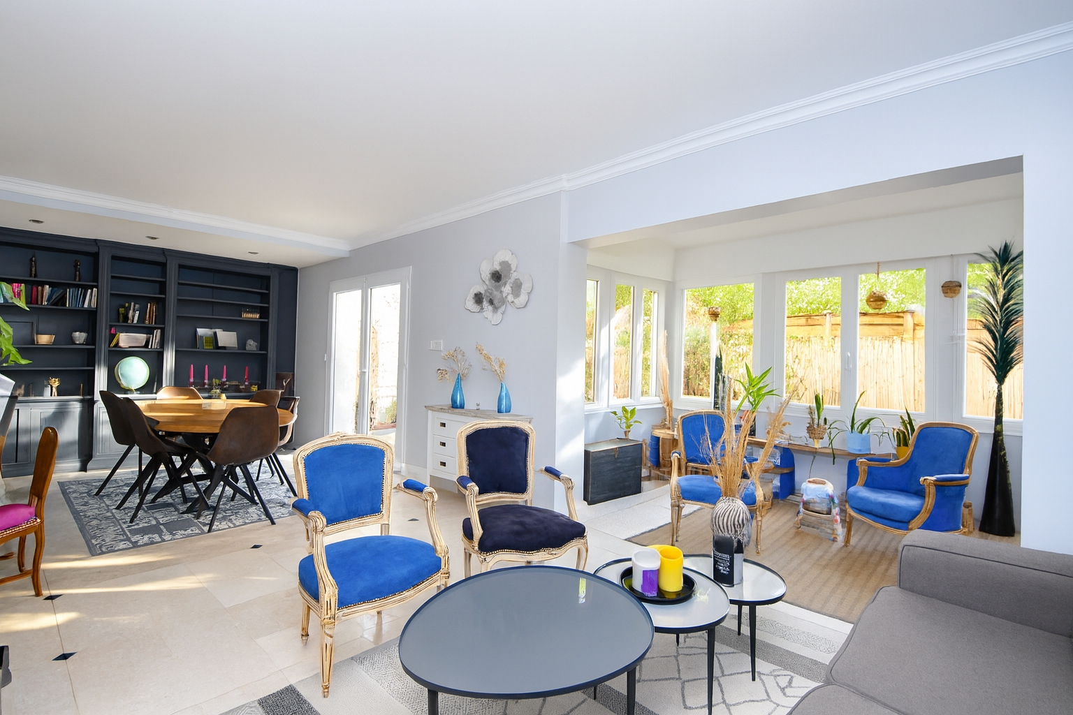 CHATOU BAS – SECTEUR BRIMONT – 10 MN RER – CHARMANTE MAISON DE 143 M² – DEPENDANCE AMENAGEE DE 13 M²43 m² au calme absolu, sans vis-à-vis à 12 mn RER