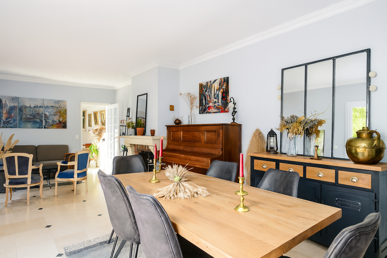 CHATOU BAS – SECTEUR BRIMONT – 10 MN RER – CHARMANTE MAISON DE 143 M² – DEPENDANCE AMENAGEE DE 13 M²43 m² au calme absolu, sans vis-à-vis à 12 mn RER