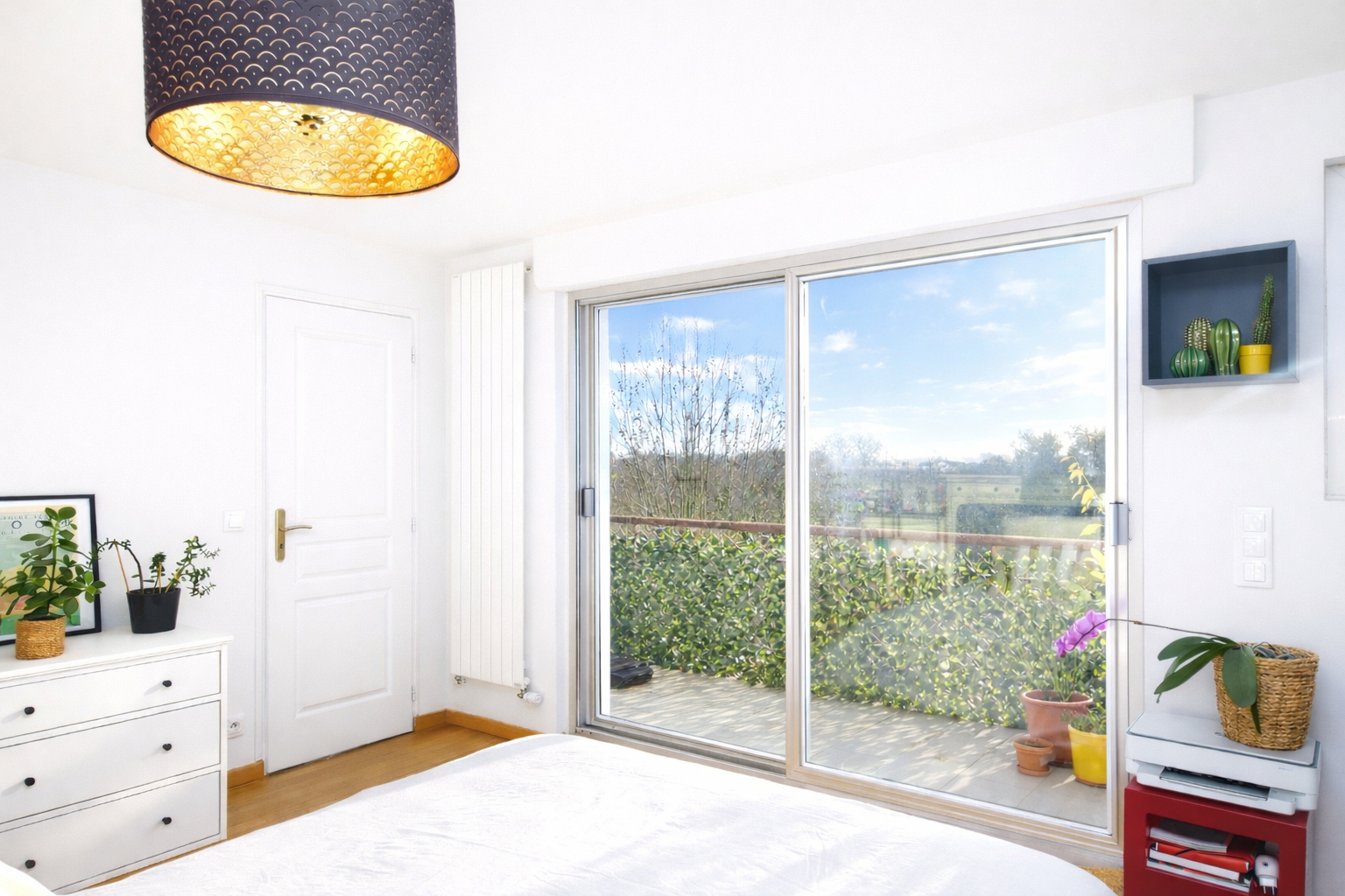 LE VESINET appartement 2 pièces 57 m² au dernier étage avec ascenseur, balcon, cave et parking