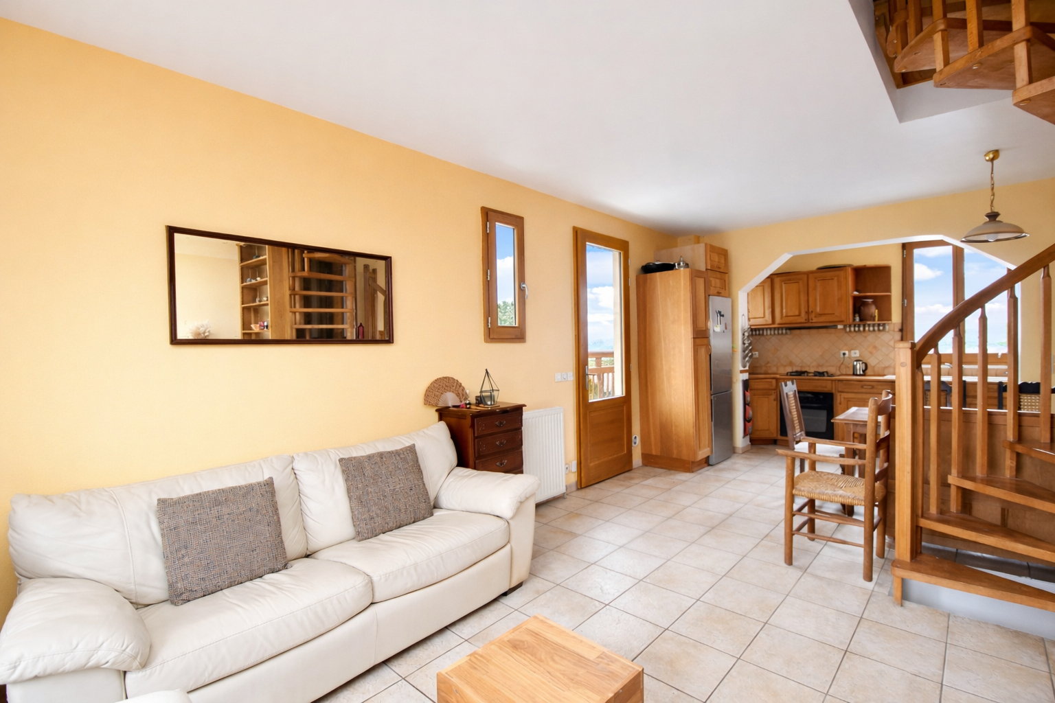 CHATOU – MAISON DE CHARME – 138 M² – TERRAIN 434 M² – DEPENDANCE AMENAGEE