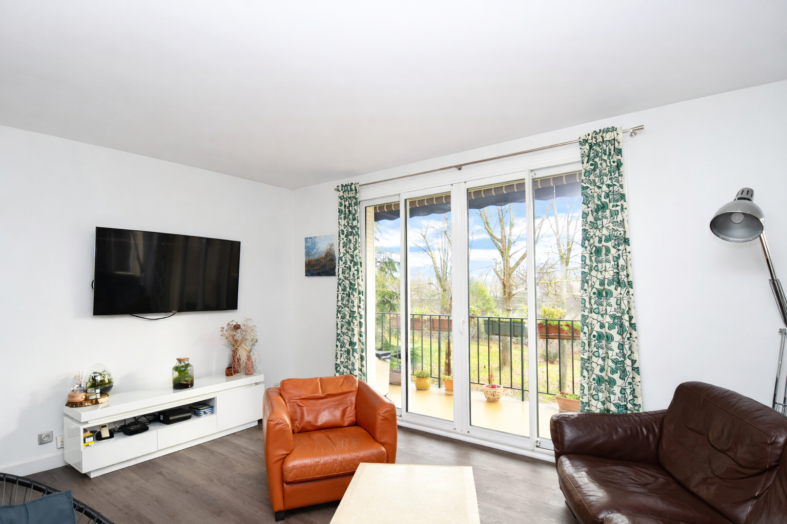 CHATOU – APPARTEMENT 4 PIECES 87 M² – 3 CHAMBRES – TRES LUMINEUX – BALCON SUD-EST – AU CALME