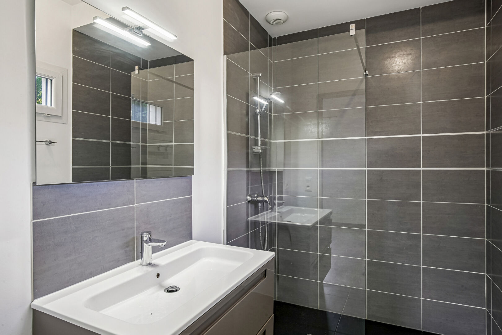 CROISSY-SUR-SEINE – MAISON RECENTE DE 230.39 M² – 5 CHAMBRES ET GARAGE