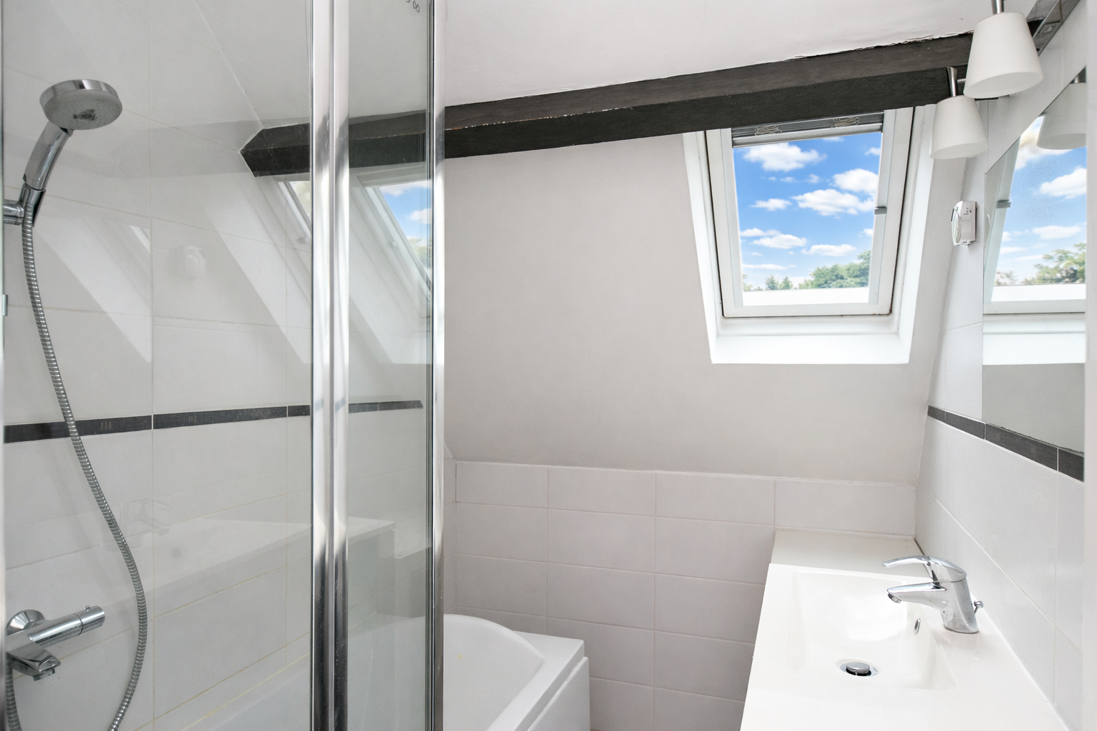 LE PECQ CANADA – MAISON DE130 M² – 5 CHAMBRES – TERRAIN 781 M² – 10 MN RER