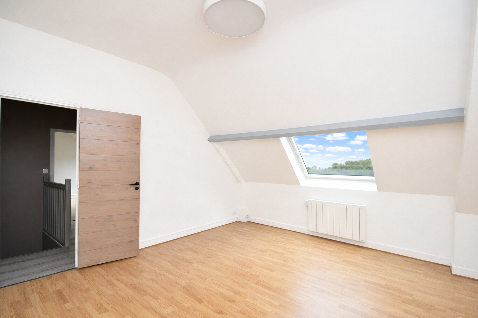 LE PECQ CANADA – MAISON DE130 M² – 5 CHAMBRES – TERRAIN 781 M² – 10 MN RER