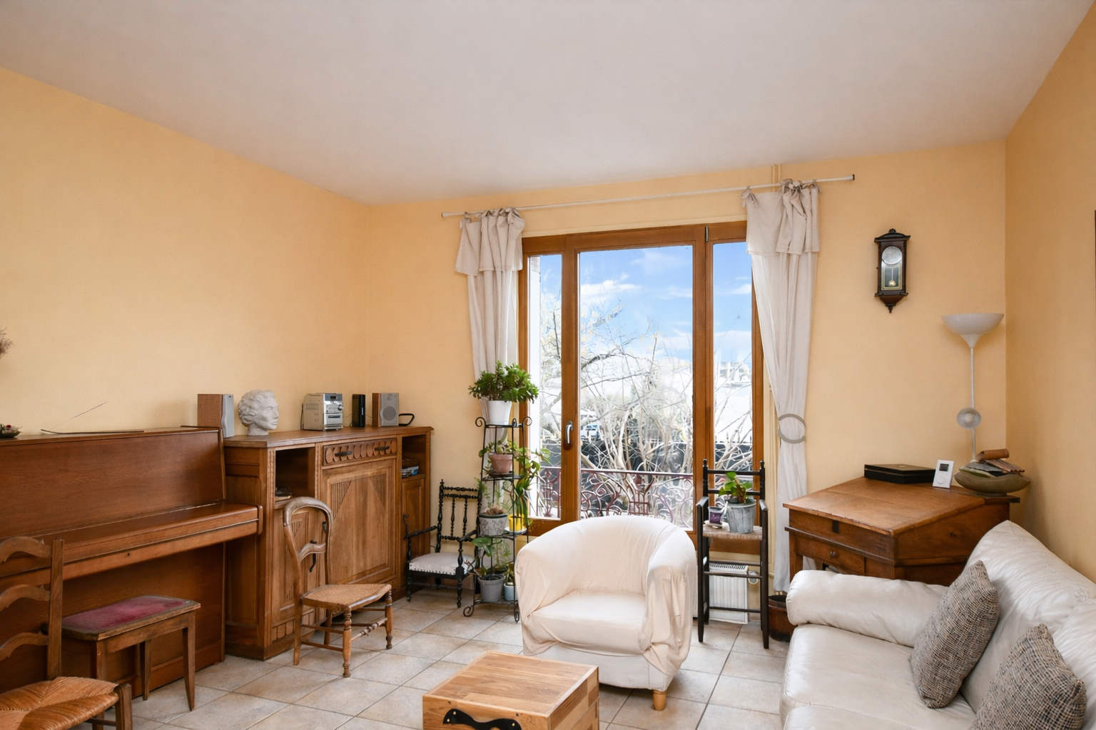 CHATOU – MAISON DE CHARME – 138 M² – TERRAIN 434 M² – DEPENDANCE AMENAGEE