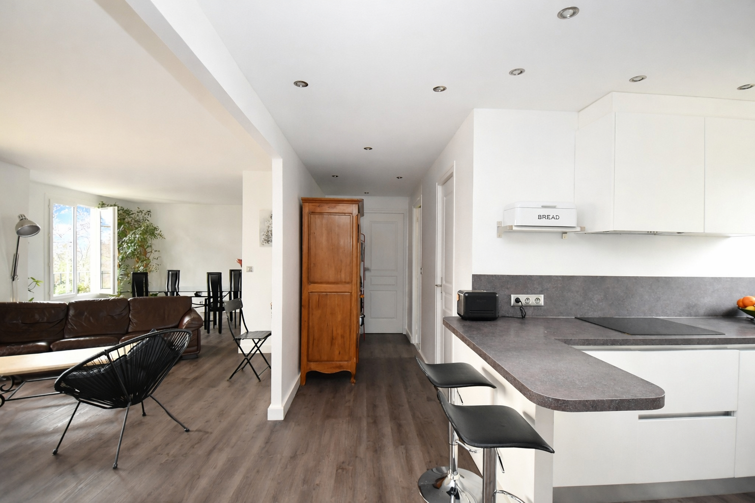 CHATOU – APPARTEMENT 4 PIECES 87 M² – 3 CHAMBRES – TRES LUMINEUX – BALCON SUD-EST – AU CALME