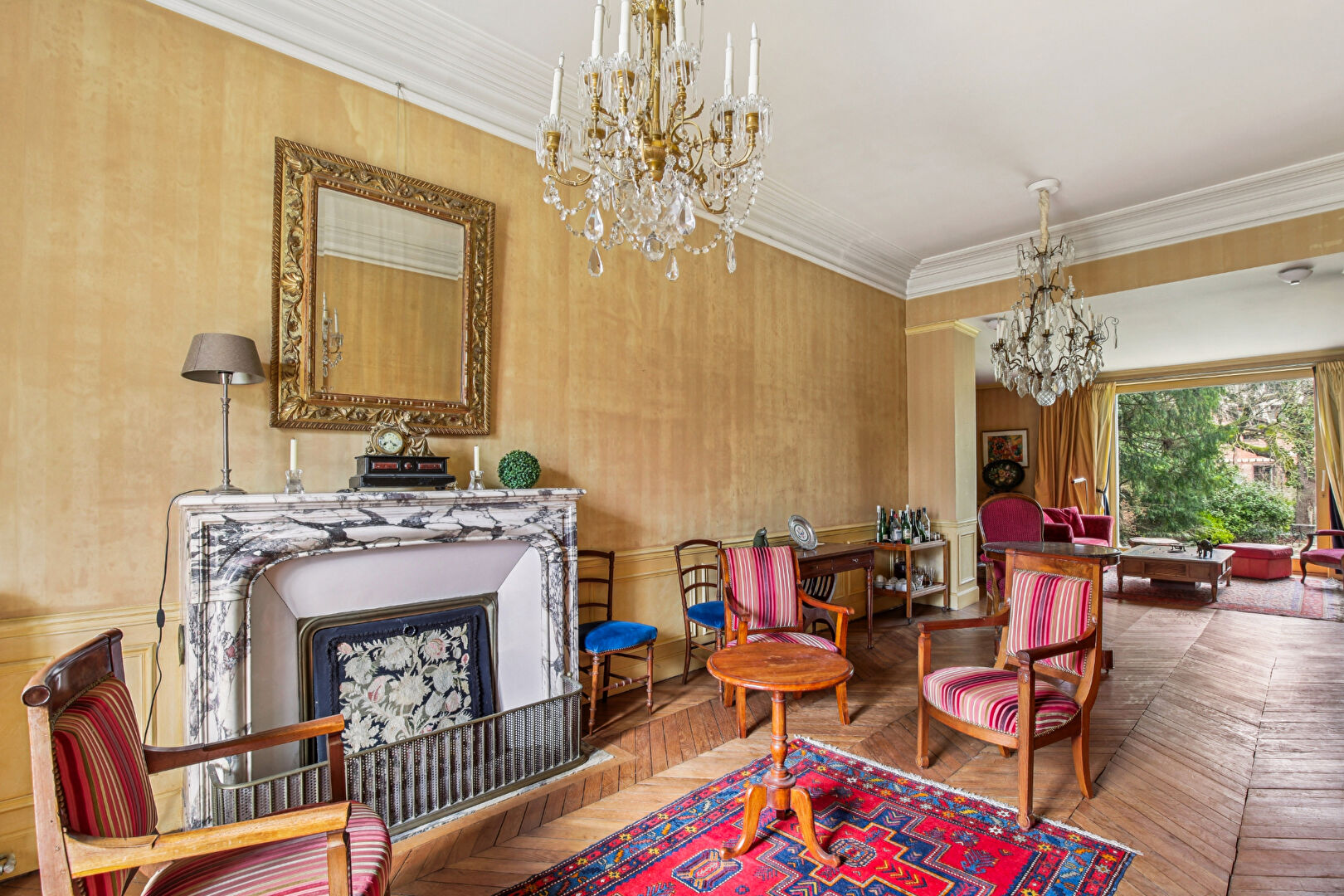 LE VESINET – PROPRIETE DE 232 M² – SALON 66 M²  – 4 CHAMBRES – TERRAIN 1474 M²  – DEPENDANCE AMENAGEE 60 M² –  10 MN RER