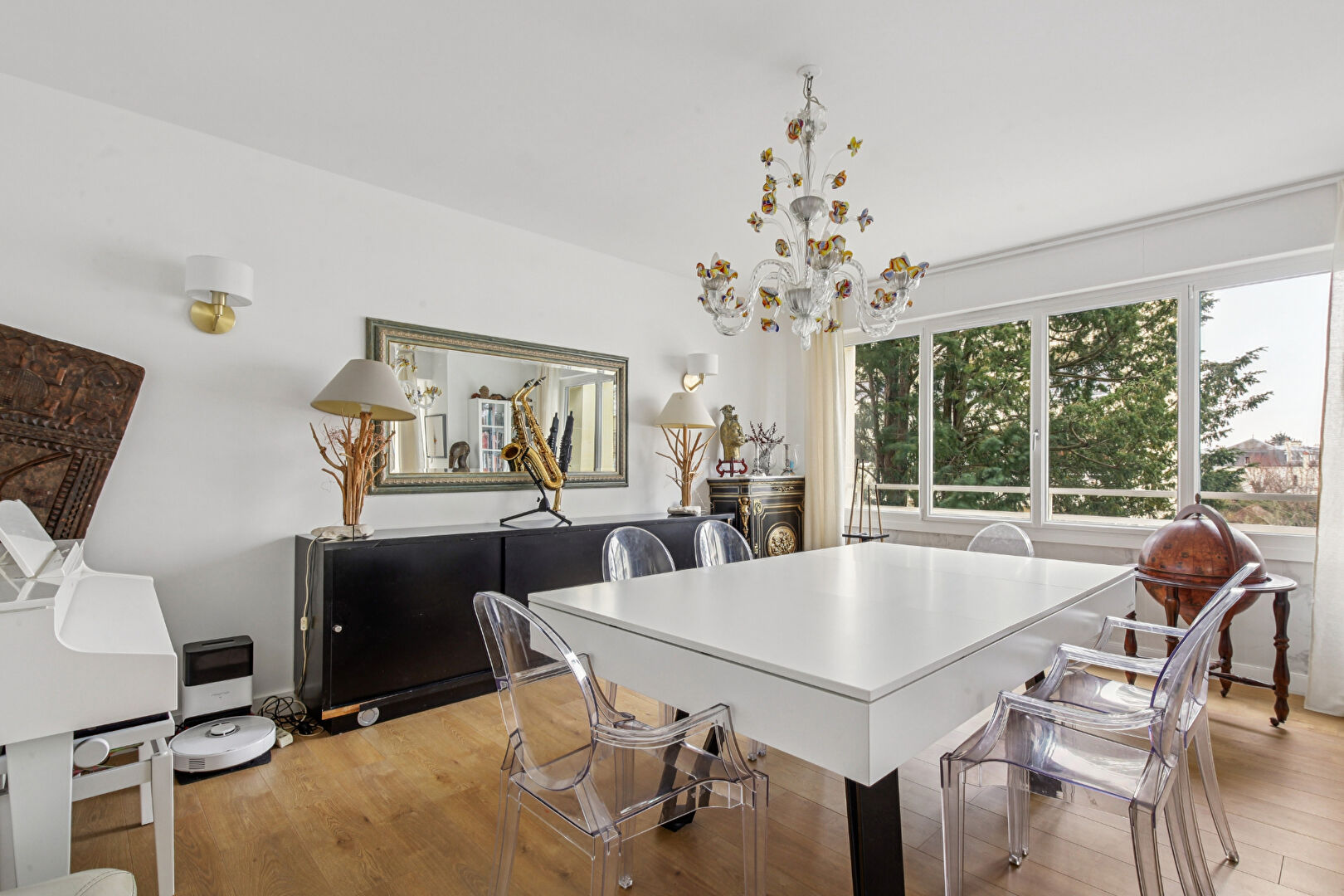 BAS DE CHATOU à 3 mn du RER appartement 5 pièces de 124.54 m² avec 3 chambres, balcon, ascenseur