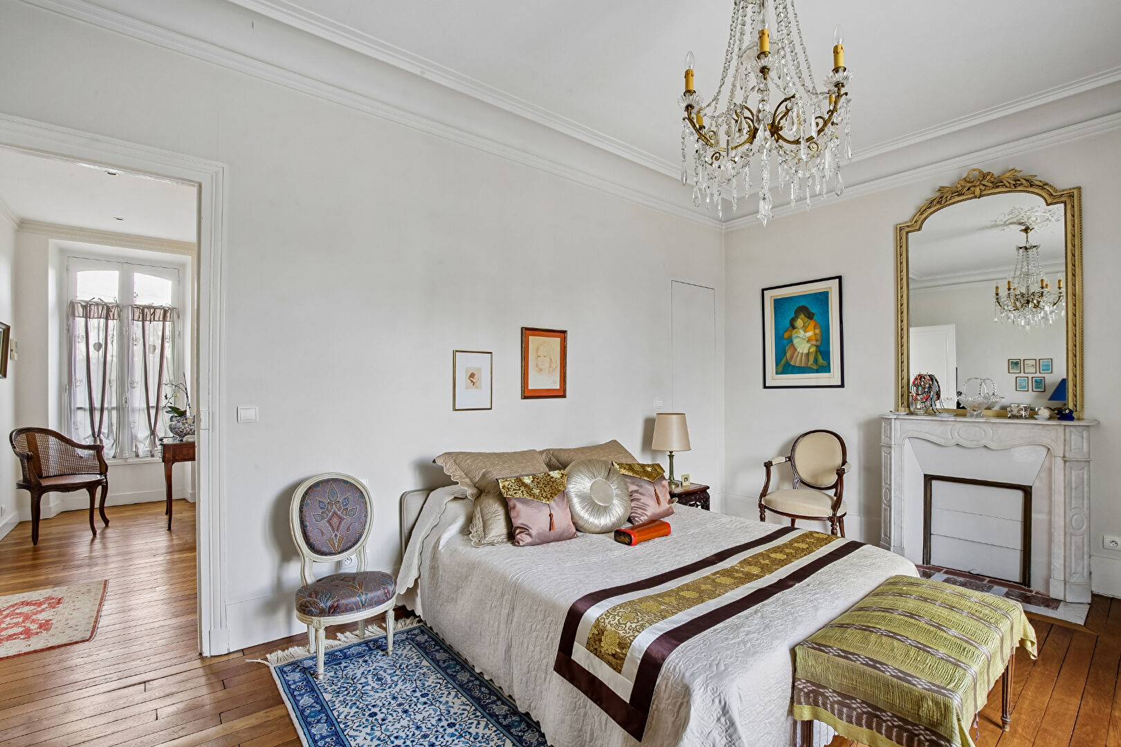 LE VESINET SUD – MAGNIFIQUE PROPRIETE DE 308 M² –  6 CHAMBRES – TERRAIN 1541 M²  – PISCINE – DEPENDANCE AMENAGEE 18 M² –