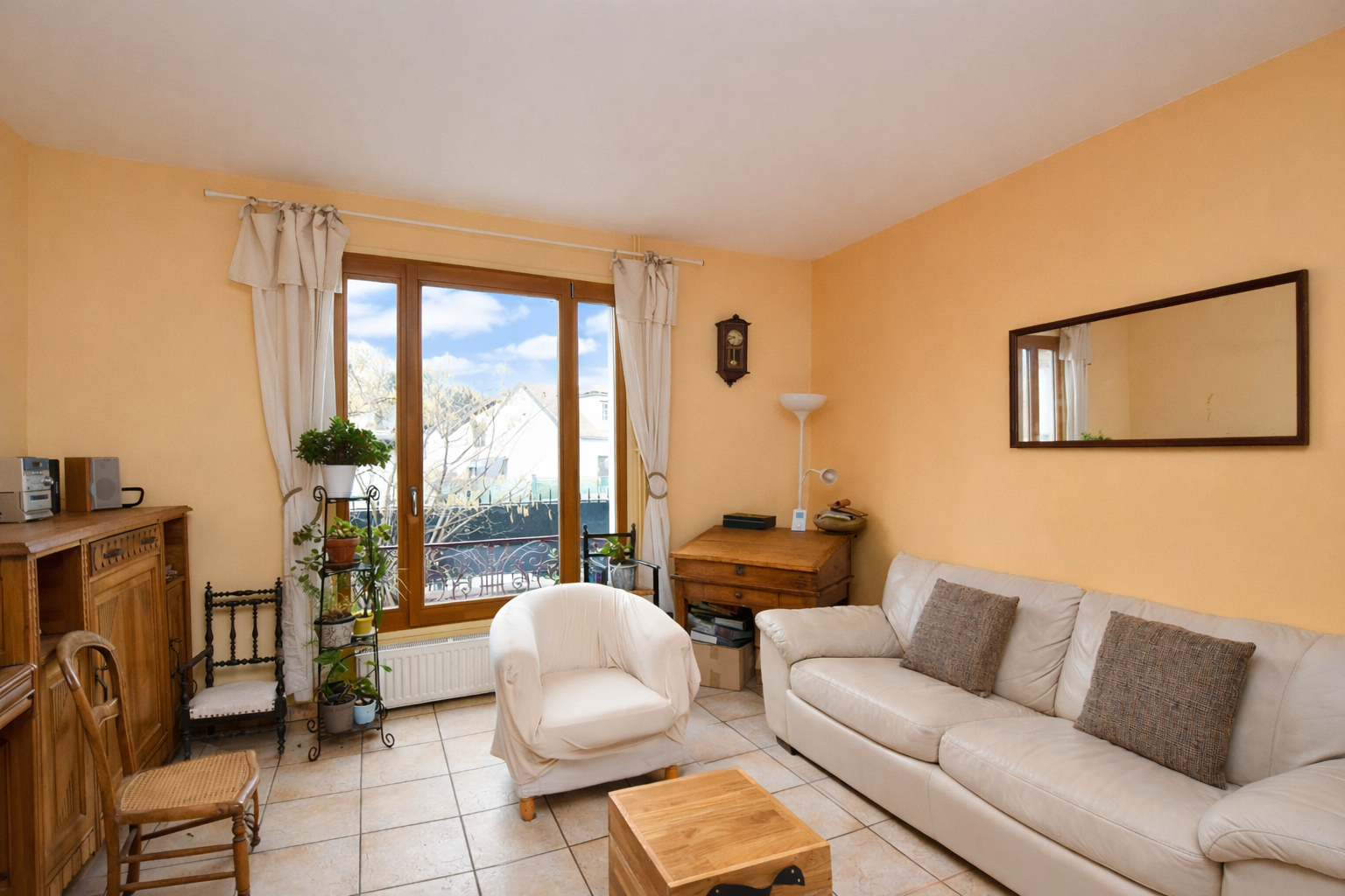 CHATOU – MAISON DE CHARME – 140 M² – TERRAIN 434 M² – DEPENDANCE AMENAGEE