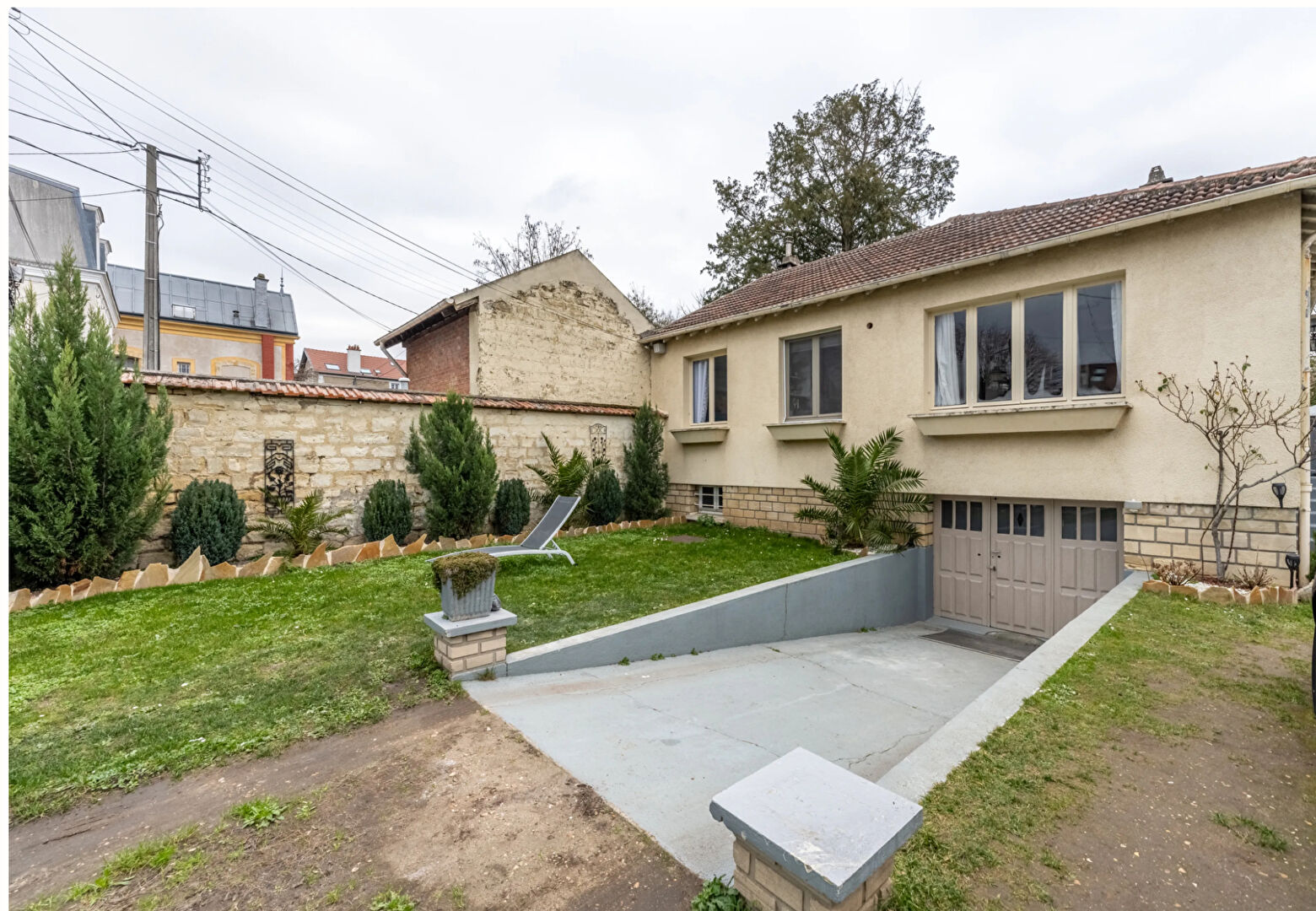 BAS DE CHATOU – MAISON DE 74 M² – GROS POTENTIEL – TERRAIN 634 M²