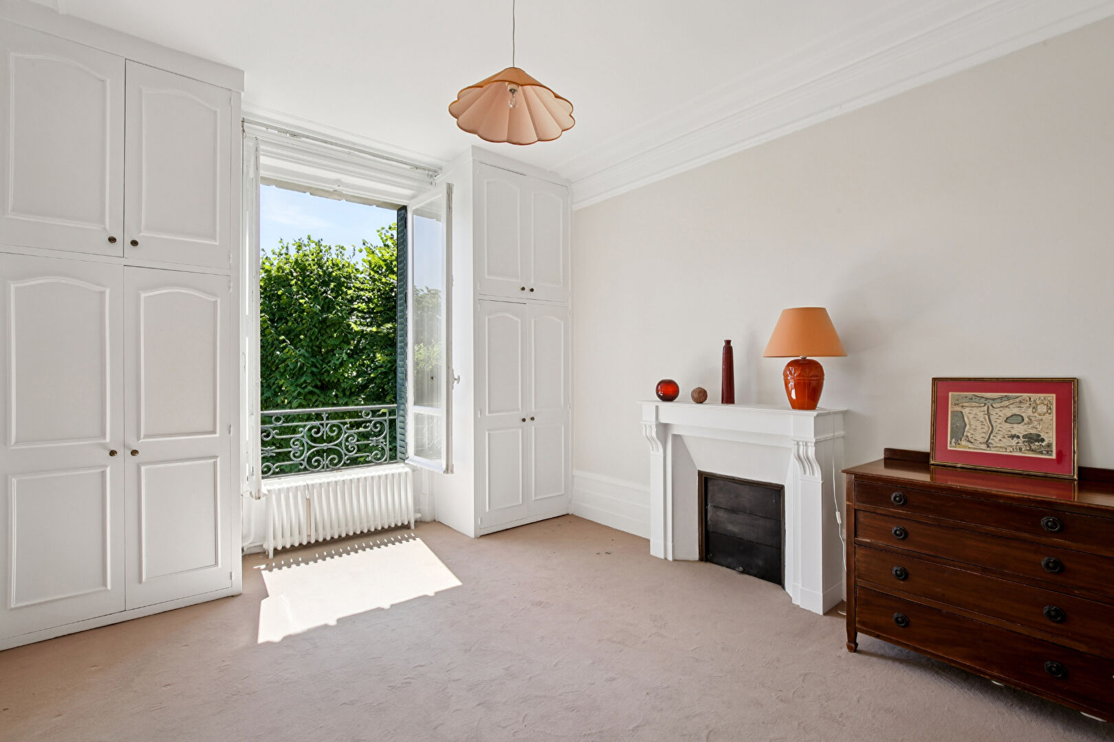 Elégante maison de caractère de 204 m² au sol  sur un terrain de 672 m² dans un secteur prisé à 10 mn du RER