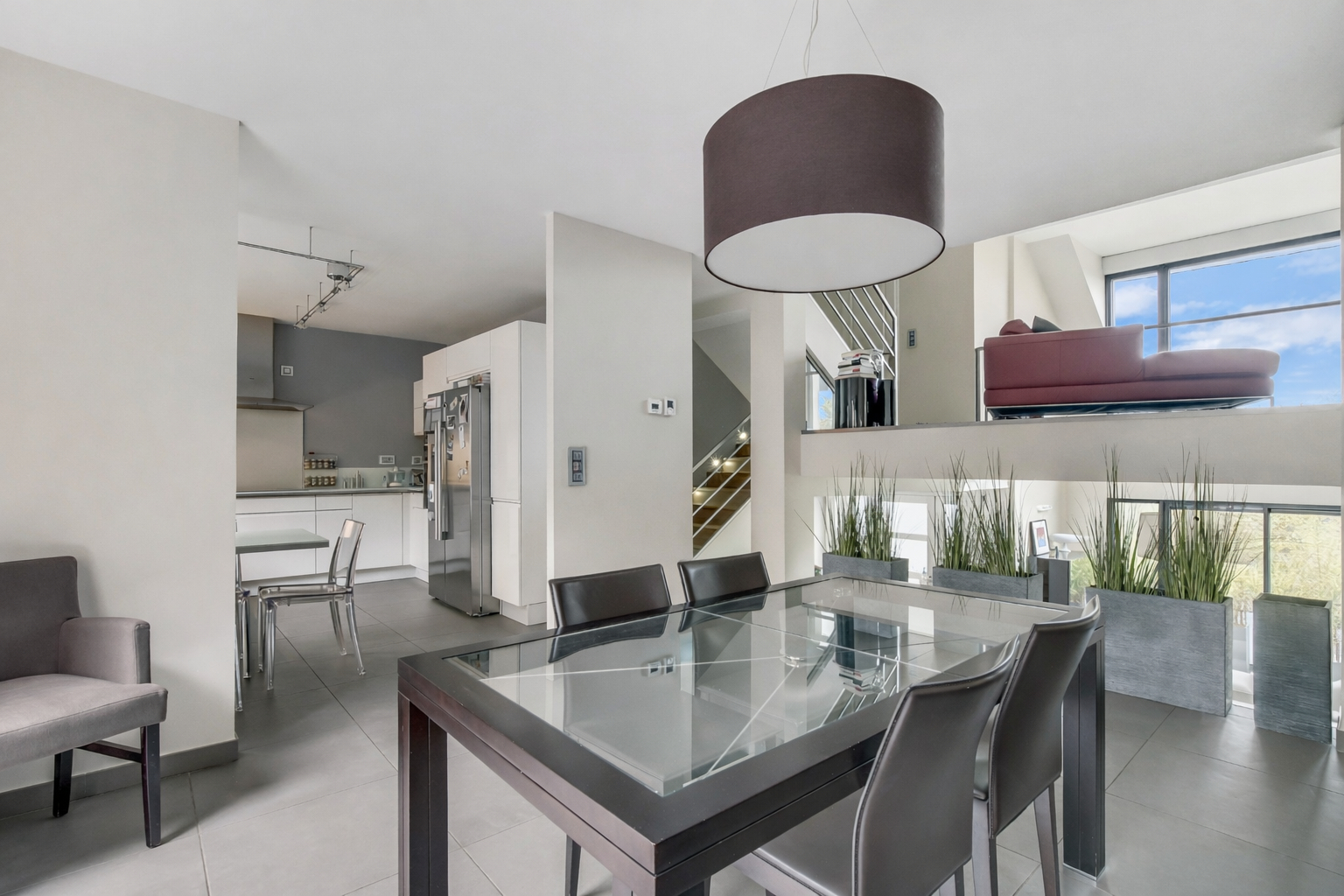 CHATOU – MAISON CONTEMPORAINE 200 M² AU SOL – 152 M² HAB. – TERRAIN  425 M²