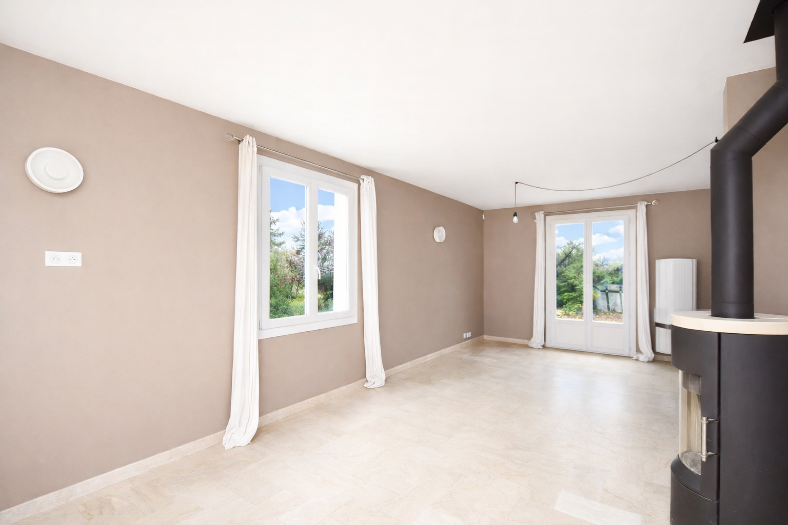 LE PECQ CANADA – MAISON DE130 M² – 5 CHAMBRES – TERRAIN 781 M² – 10 MN RER