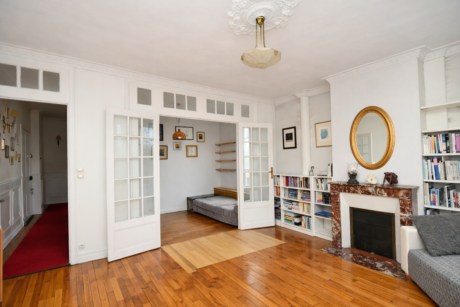 LE VESINET – IMMEUBLE DE CHARME DE 1920 – APPARTEMENT 3 PIECES 59.70 m2 – 7 MN RER