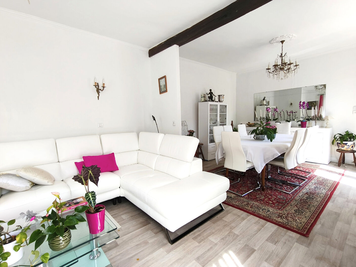 Maison de plain-pied au calme à 15 min du RER et en lisière du Vésinet