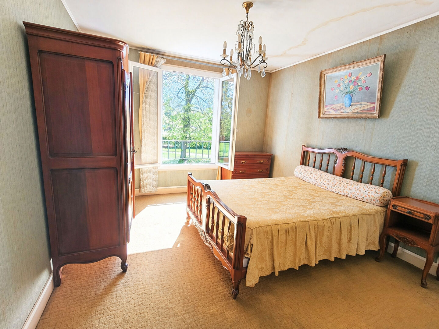 CHATOU  appartement 4 pièces de 74.5 m² avec 2 chambres et possibilité de 3, cave et box