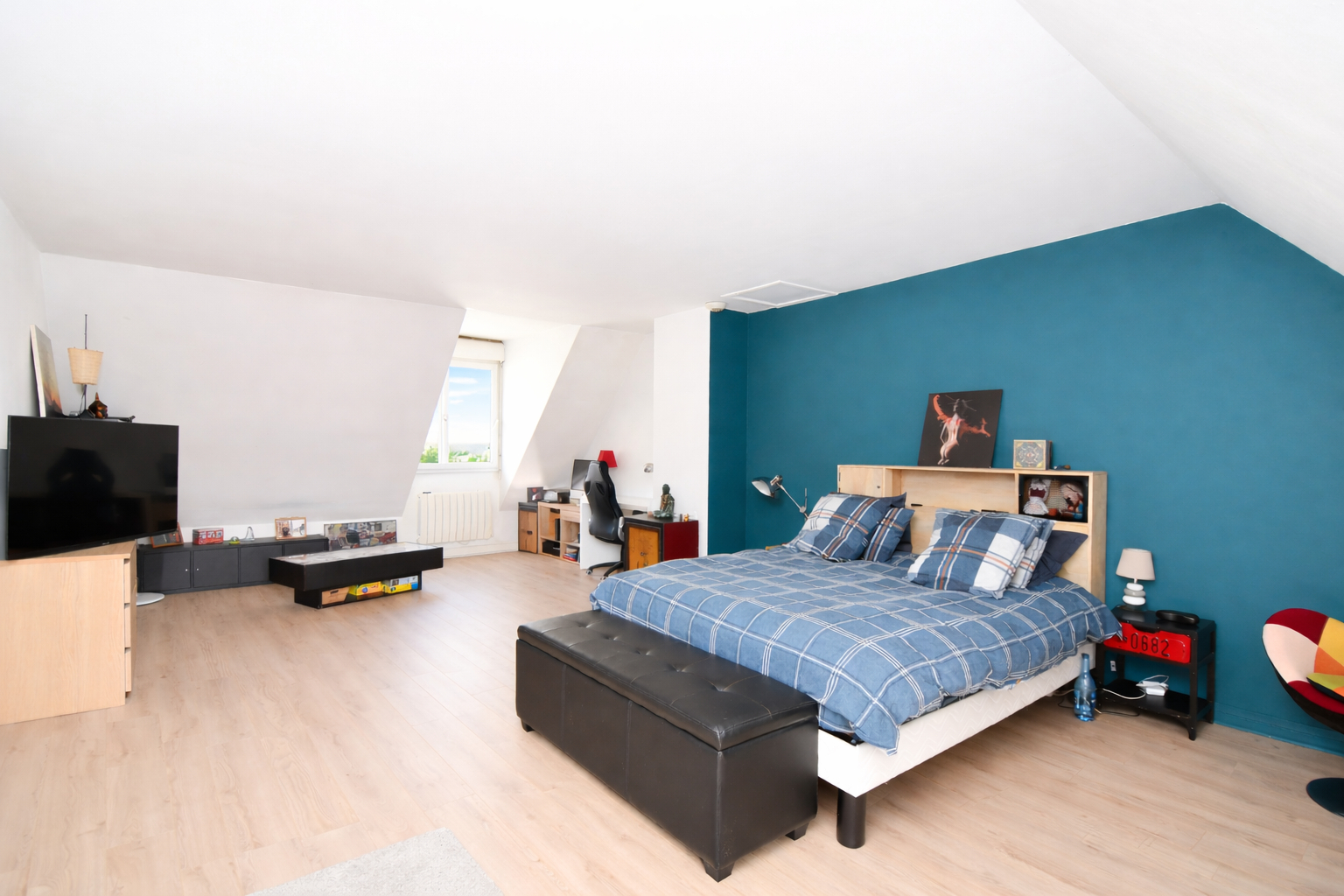 MONTESSON CENTRE VILLAGE Maison de 140 m² avec 4 chambres et sous-sol total avec garage