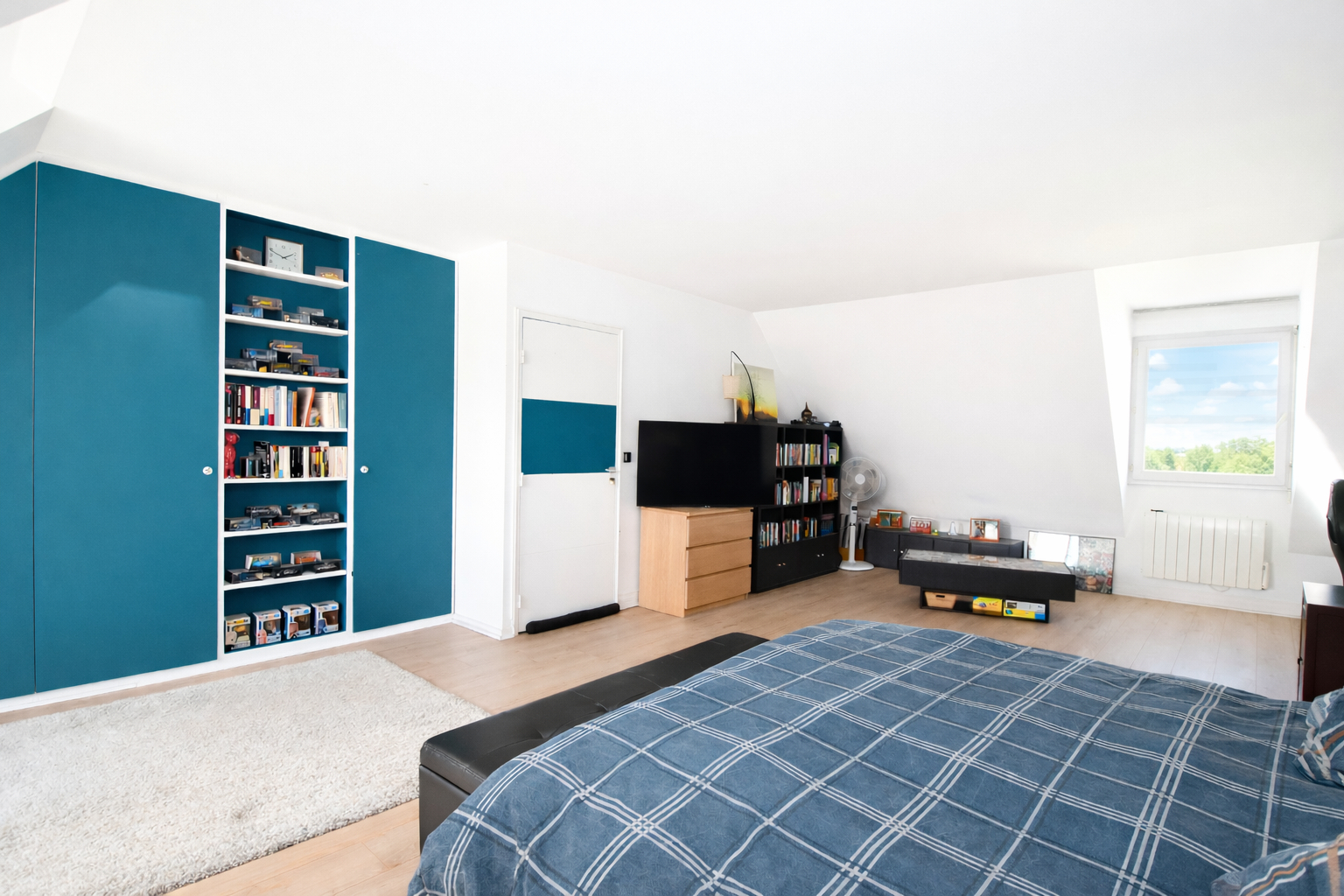 MONTESSON CENTRE VILLAGE Maison de 140 m² avec 4 chambres et sous-sol total avec garage