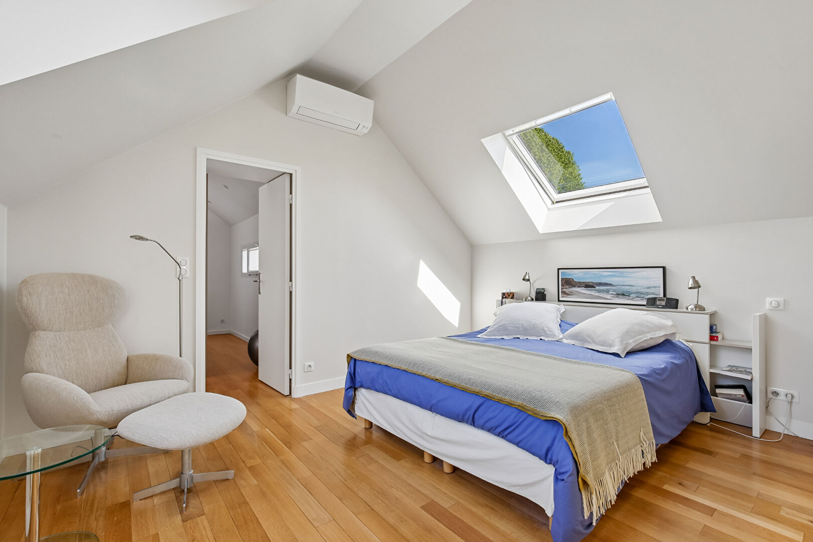 EXCLUSIVITE CHATOU – MAISON CONTEMPORAINE DE 190  M² – TERRAIN 706 M² – SOUS-SOL – AU CALME- LUMINEUX – SANS VIS A VIS