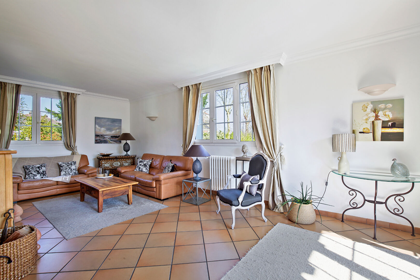 CHATOU BAS 15 MN RER –  MAISON FAMILIALE DE 212 m2  – 5  CHAMBRES – TERRAIN  809 M²