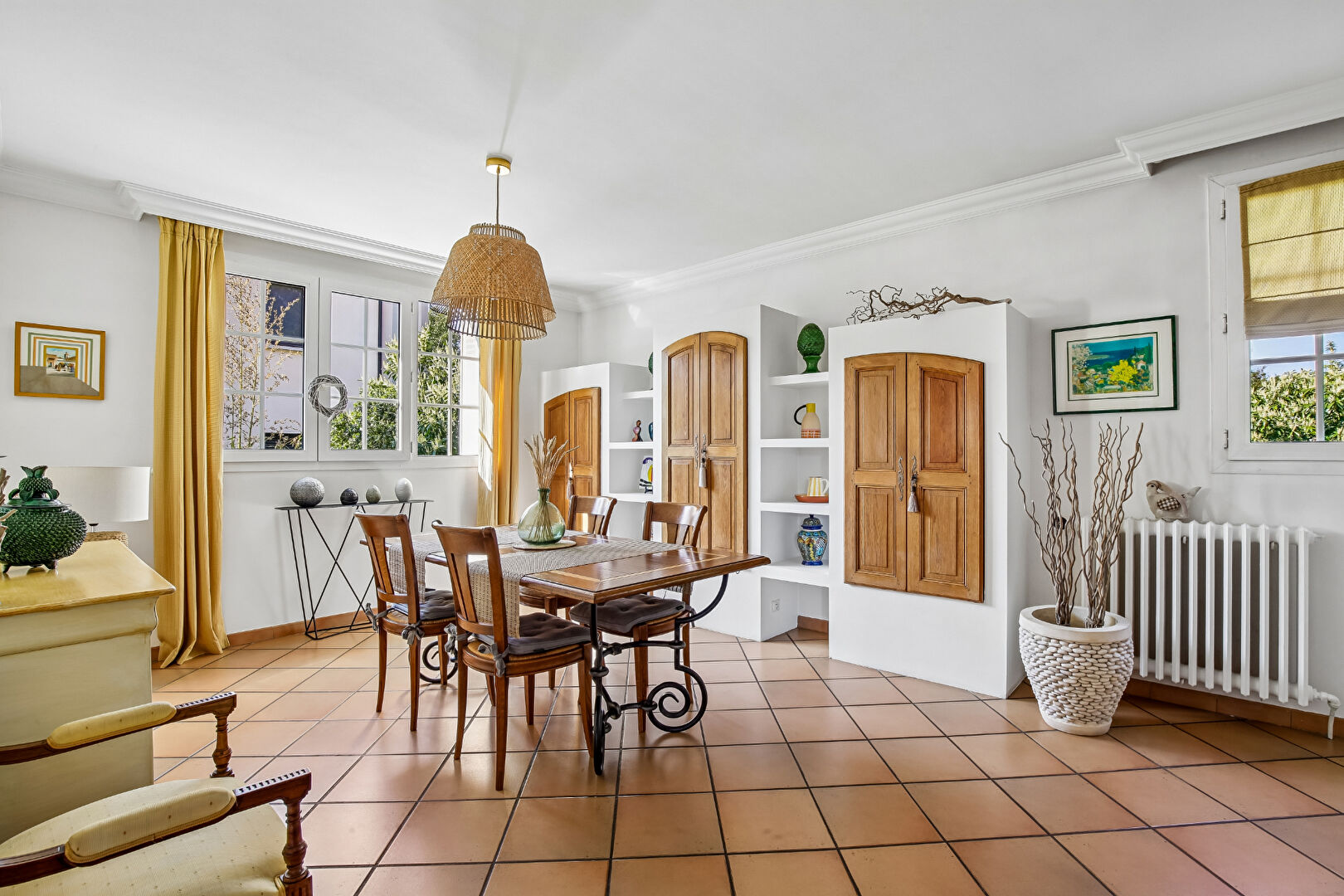 CHATOU BAS 15 MN RER –  MAISON FAMILIALE DE 212 m2  – 5  CHAMBRES – TERRAIN  809 M²