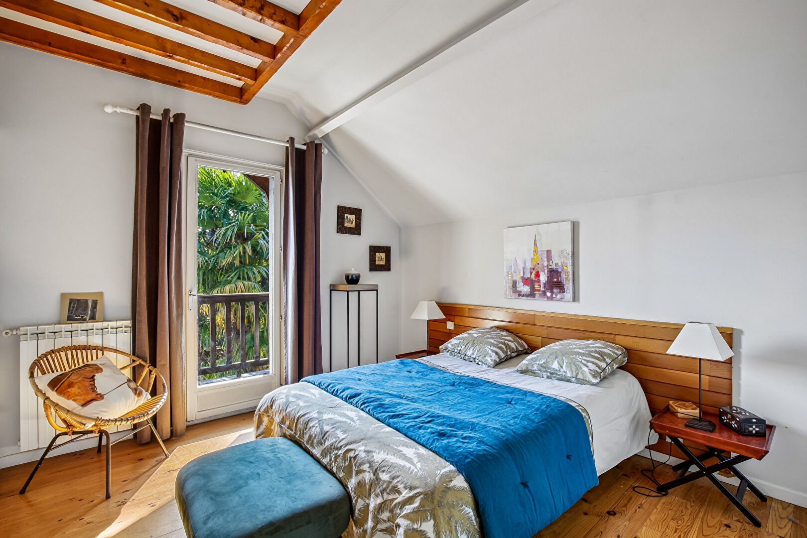 CHATOU BAS 15 MN RER –  MAISON FAMILIALE DE 212 m2  – 5  CHAMBRES – TERRAIN  809 M²