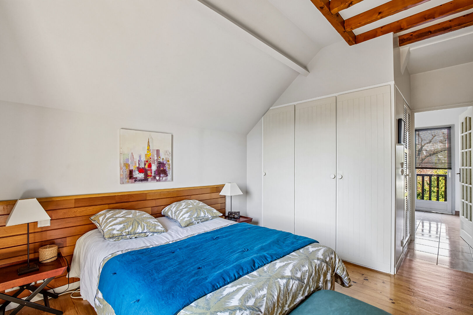 CHATOU BAS 15 MN RER –  MAISON FAMILIALE DE 212 m2  – 5  CHAMBRES – TERRAIN  809 M²