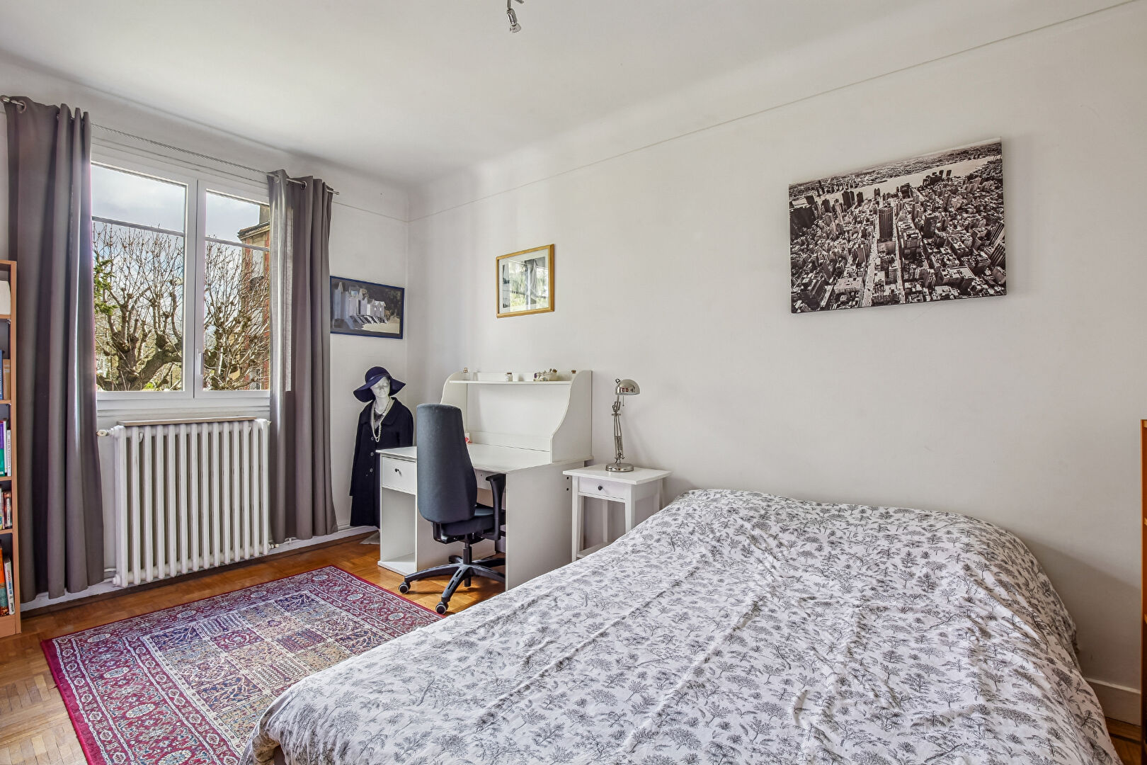 LE VESINET  – HYPER CENTRE – MAISON DE 186 M² – TERRAIN  700 m² – 5 MN RER