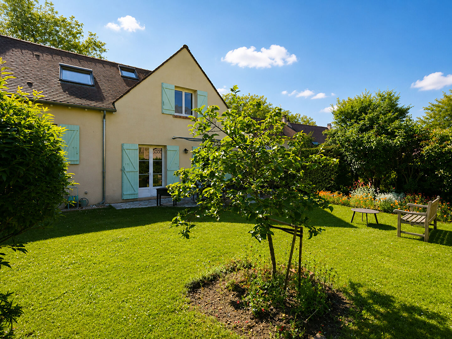 CHATOU, maison de 188 m² au sol et 163m² habitable sur un terrain 477 m²