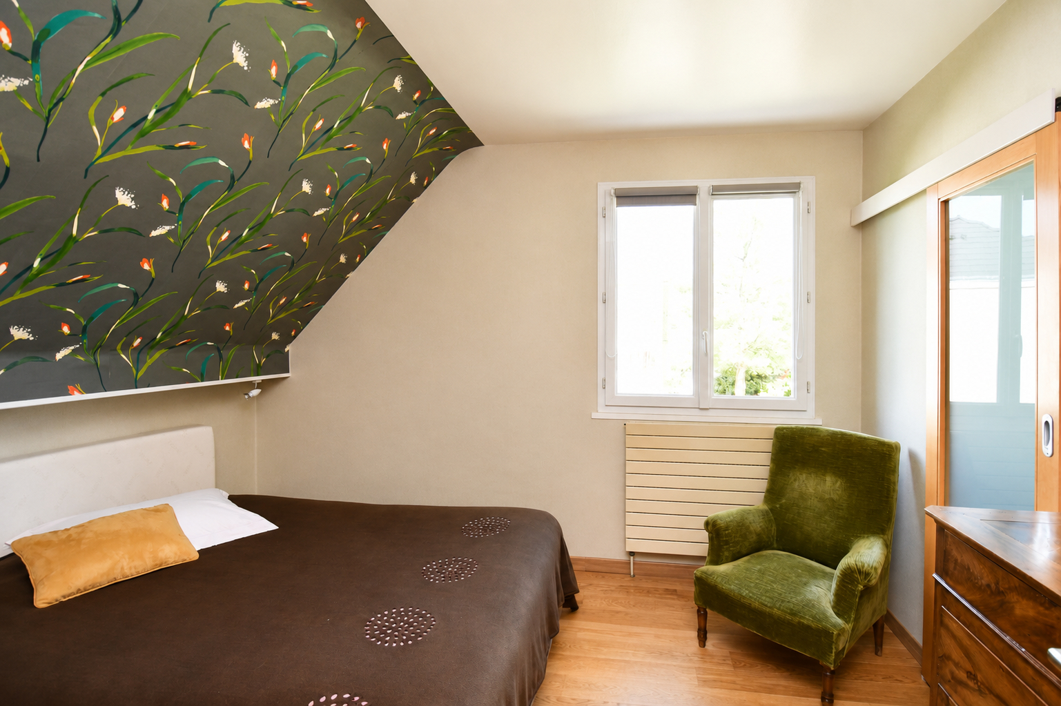 CHATOU, maison de 188 m² au sol et 163m² habitable sur un terrain 477 m²