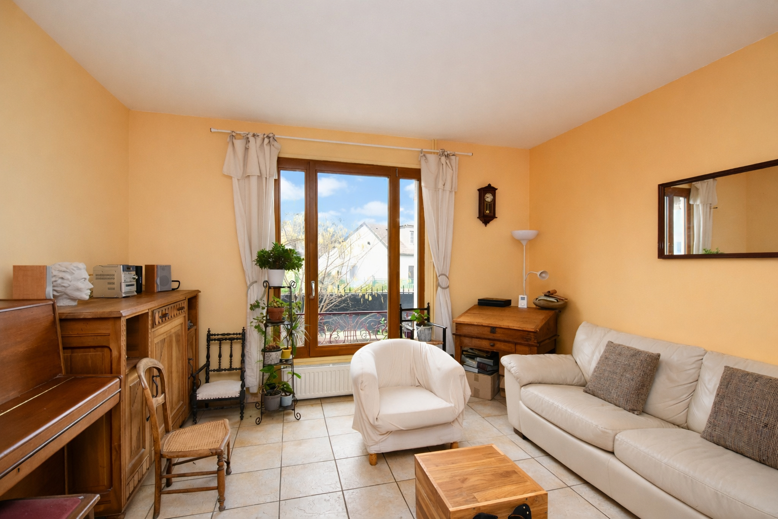 CHATOU – MAISON DE CHARME – 140 M² – TERRAIN 434 M² – DEPENDANCE AMENAGEE