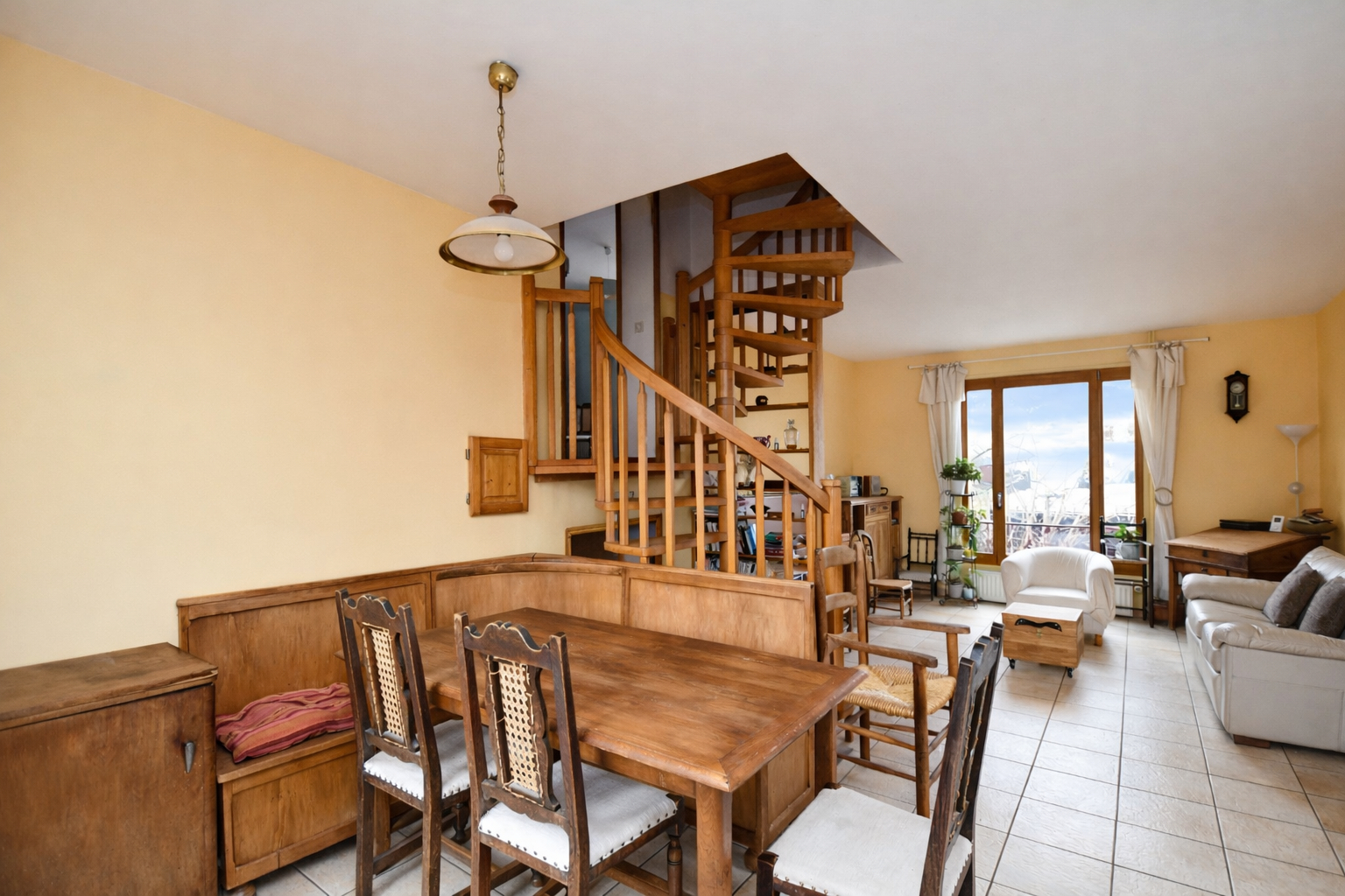 CHATOU – MAISON DE CHARME – 140 M² – TERRAIN 434 M² – DEPENDANCE AMENAGEE