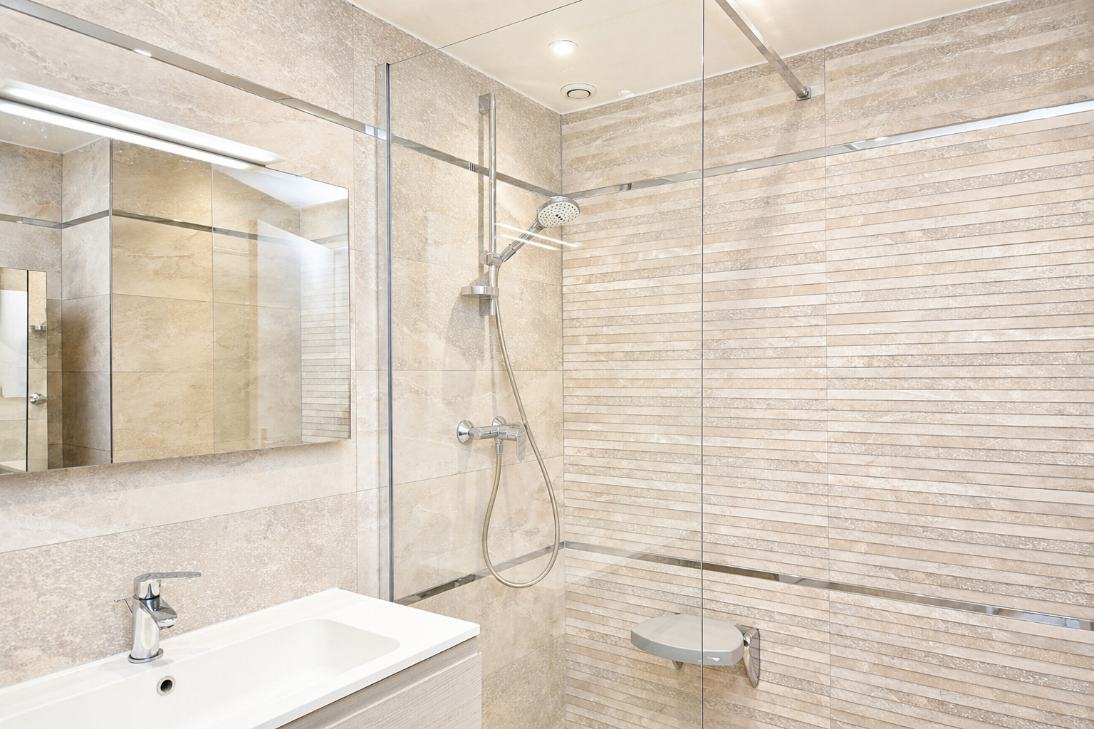 BAS DE CHATOU – 6 MN RER – APPARTEMENT FAMILIALE DE 3 CHAMBRES 110 M² AVEC TERRASSE DE  27 M²- CAVE ET PARKING