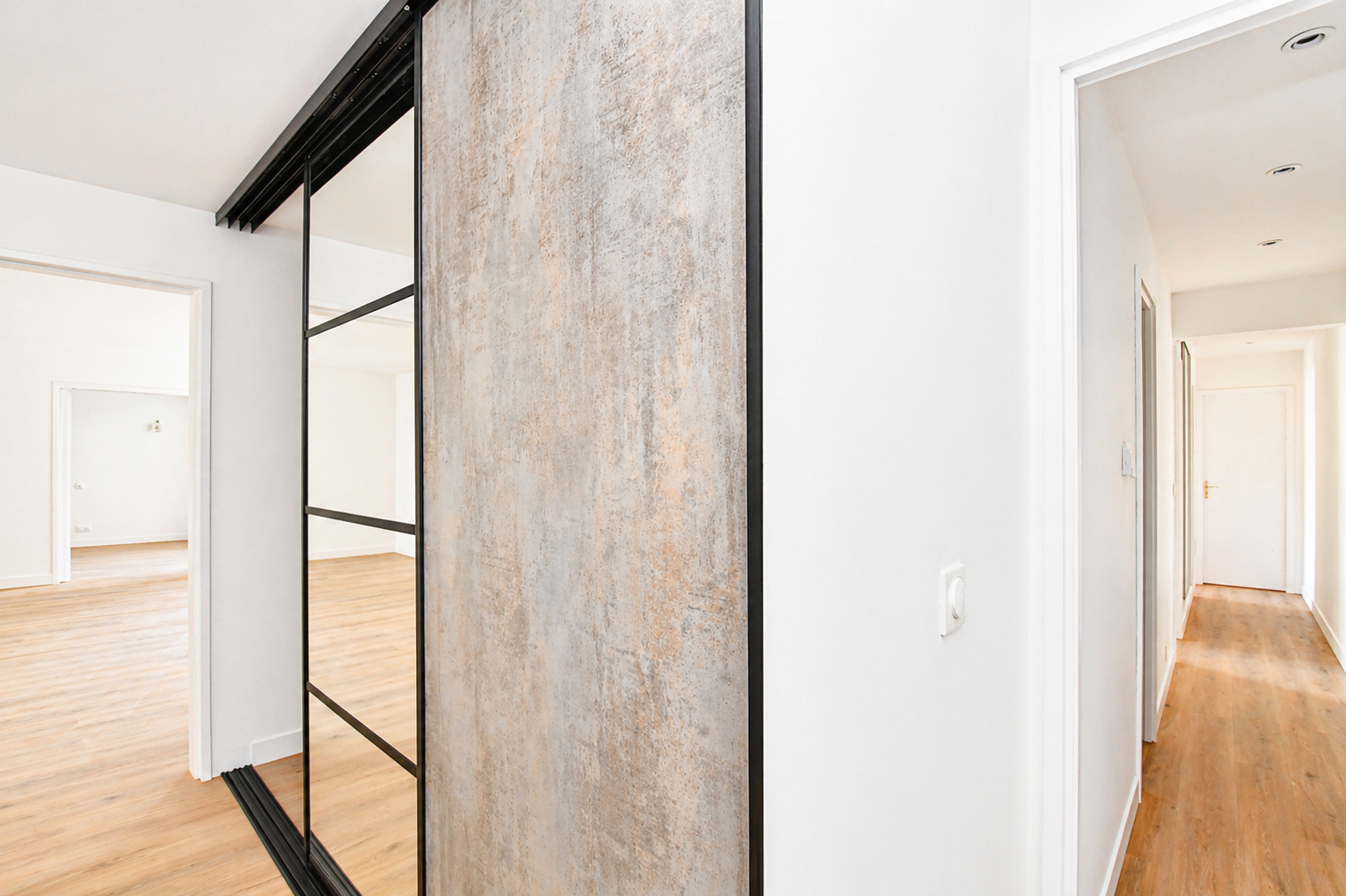 BAS DE CHATOU – 6 MN RER – APPARTEMENT FAMILIALE DE 3 CHAMBRES 110 M² AVEC TERRASSE DE  27 M²- CAVE ET PARKING
