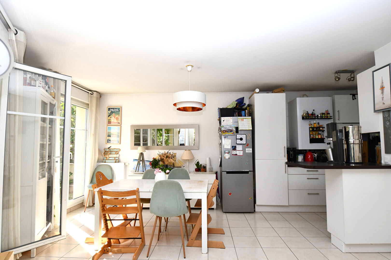 MAISON située à CHATOU sur 3 niveaux avec jardin