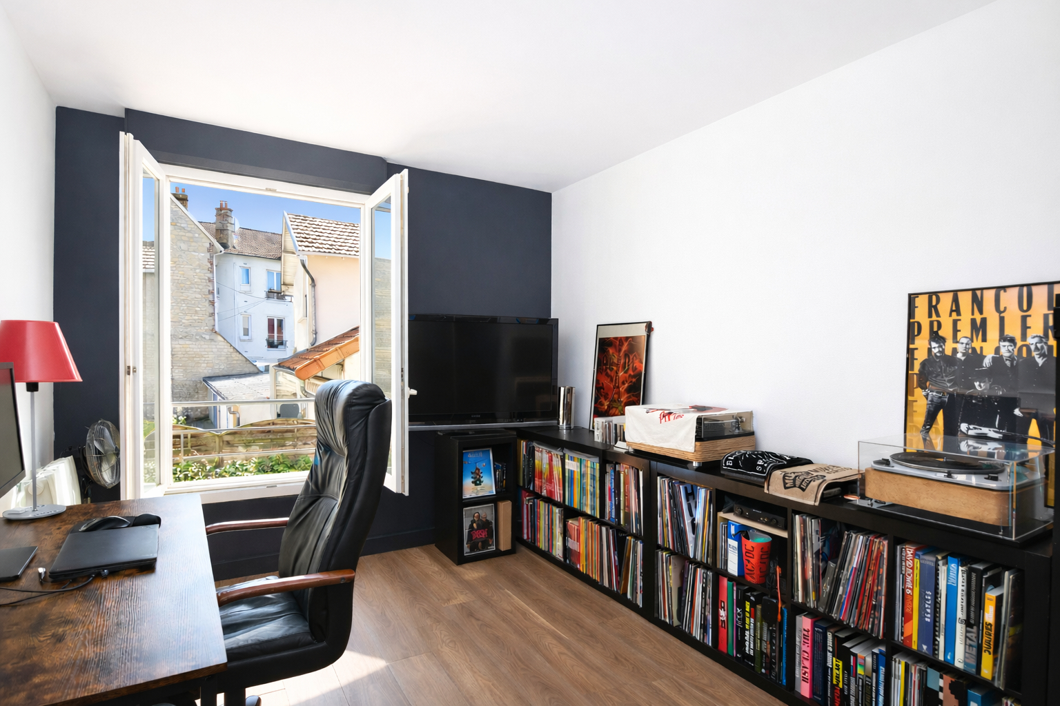 MONTESSON CENTRE VILLAGE Maison de 140 m² avec 4 chambres et sous-sol total avec garage