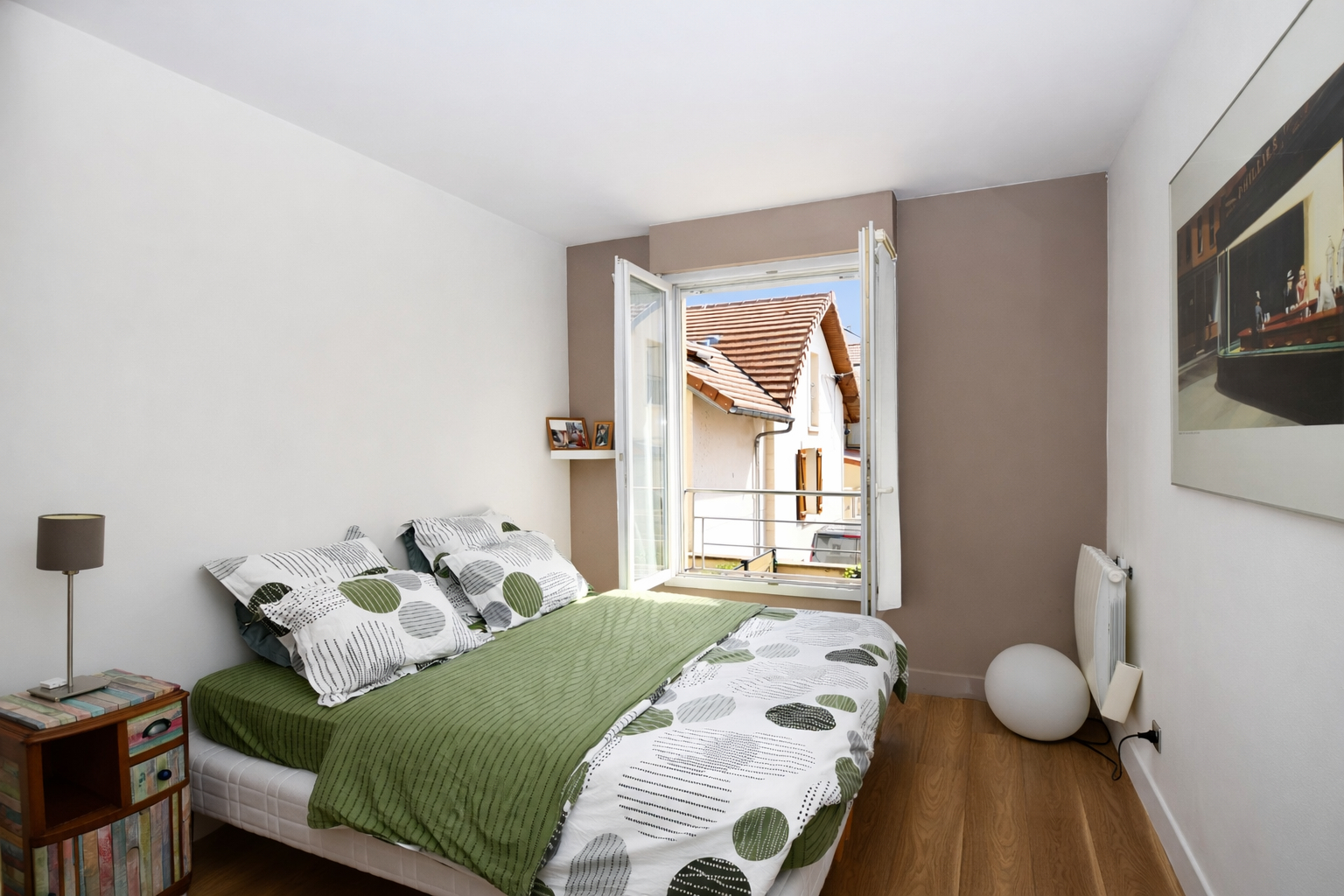 MONTESSON CENTRE VILLAGE Maison de 140 m² avec 4 chambres et sous-sol total avec garage