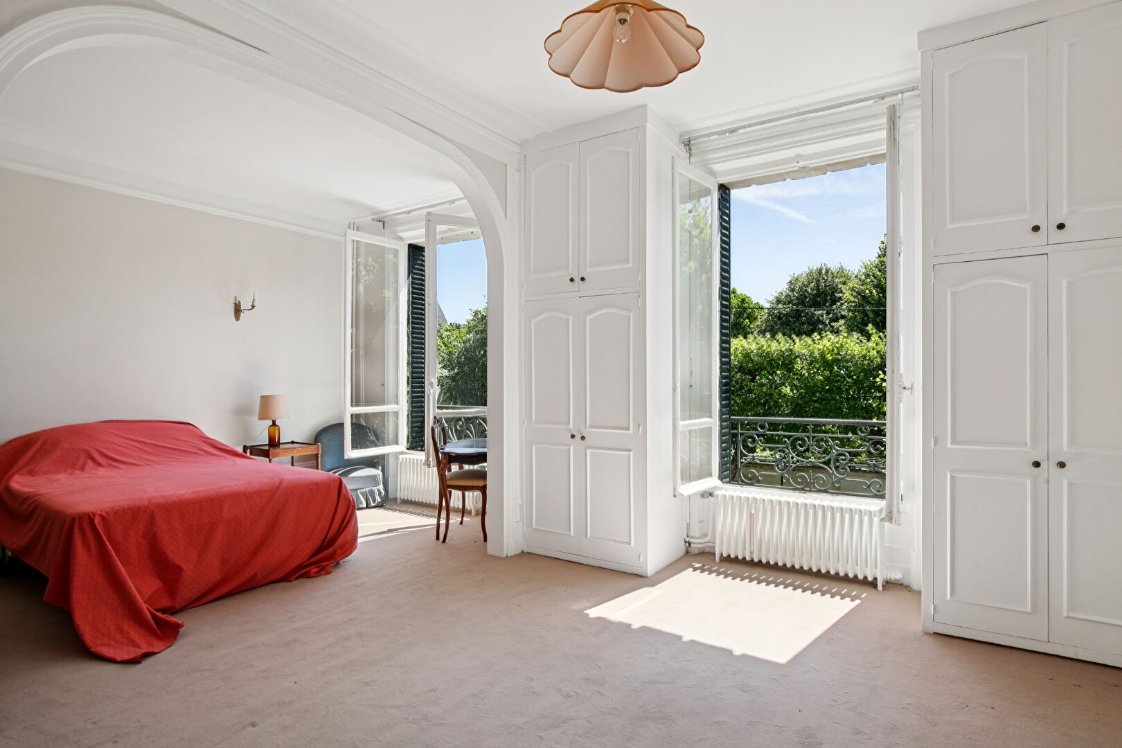 Elégante maison de caractère de 204 m² au sol  sur un terrain de 672 m² dans un secteur prisé à 10 mn du RER