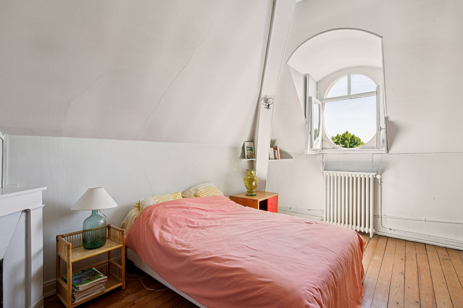 Elégante maison de caractère de 204 m² au sol  sur un terrain de 672 m² dans un secteur prisé à 10 mn du RER