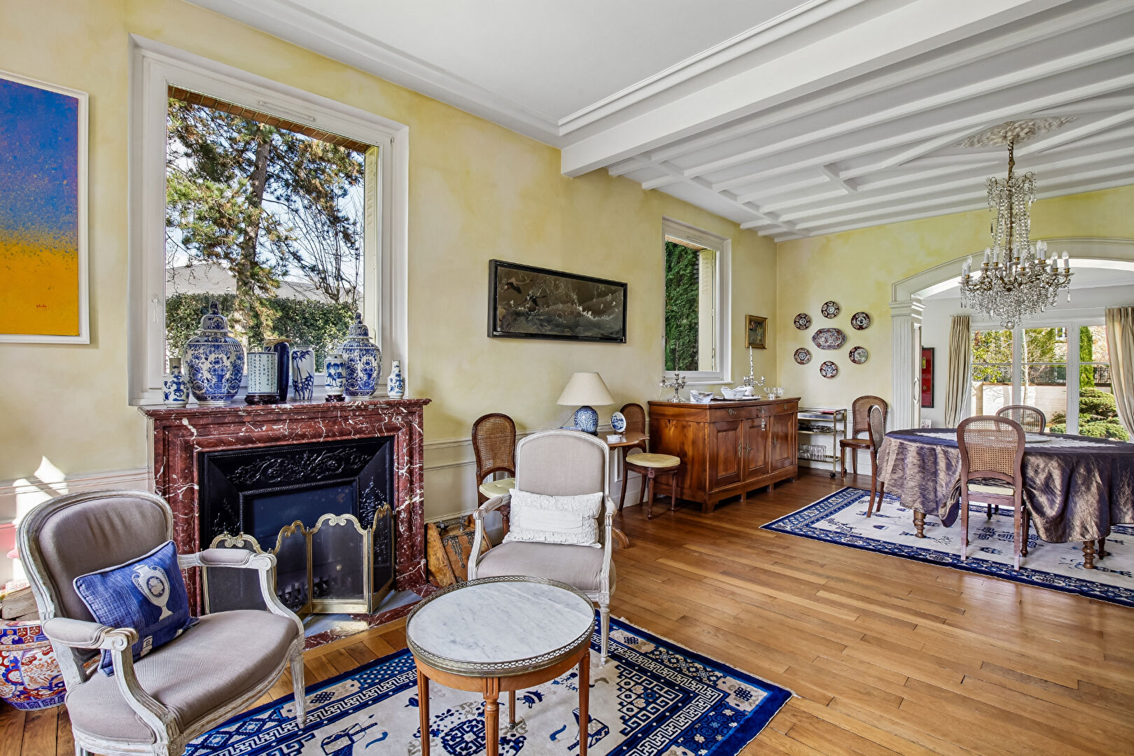 LE VESINET SUD – MAGNIFIQUE PROPRIETE DE 308 M² –  6 CHAMBRES – TERRAIN 1541 M²  – PISCINE – DEPENDANCE AMENAGEE 18 M² –